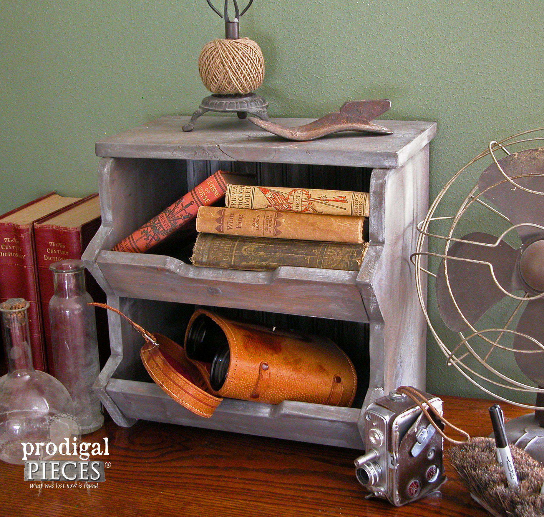 Desk Top Bin with Plans to Build Your Own by Prodigal Pieces | prodigalpieces.com