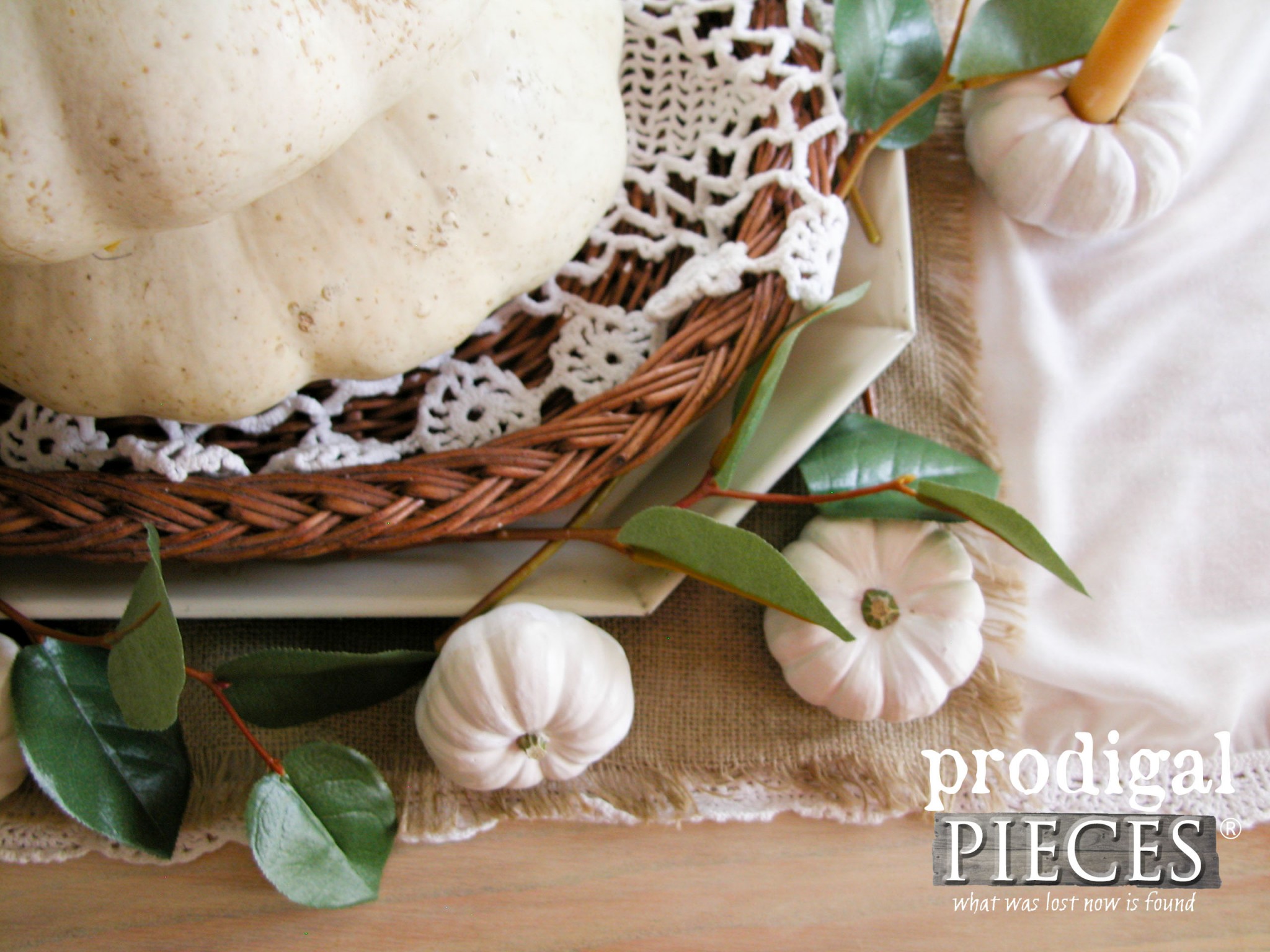 Adds Layers to Your Thanksgiving Table for Added Charm | Prodigal Pieces | www.prodigalpieces.com