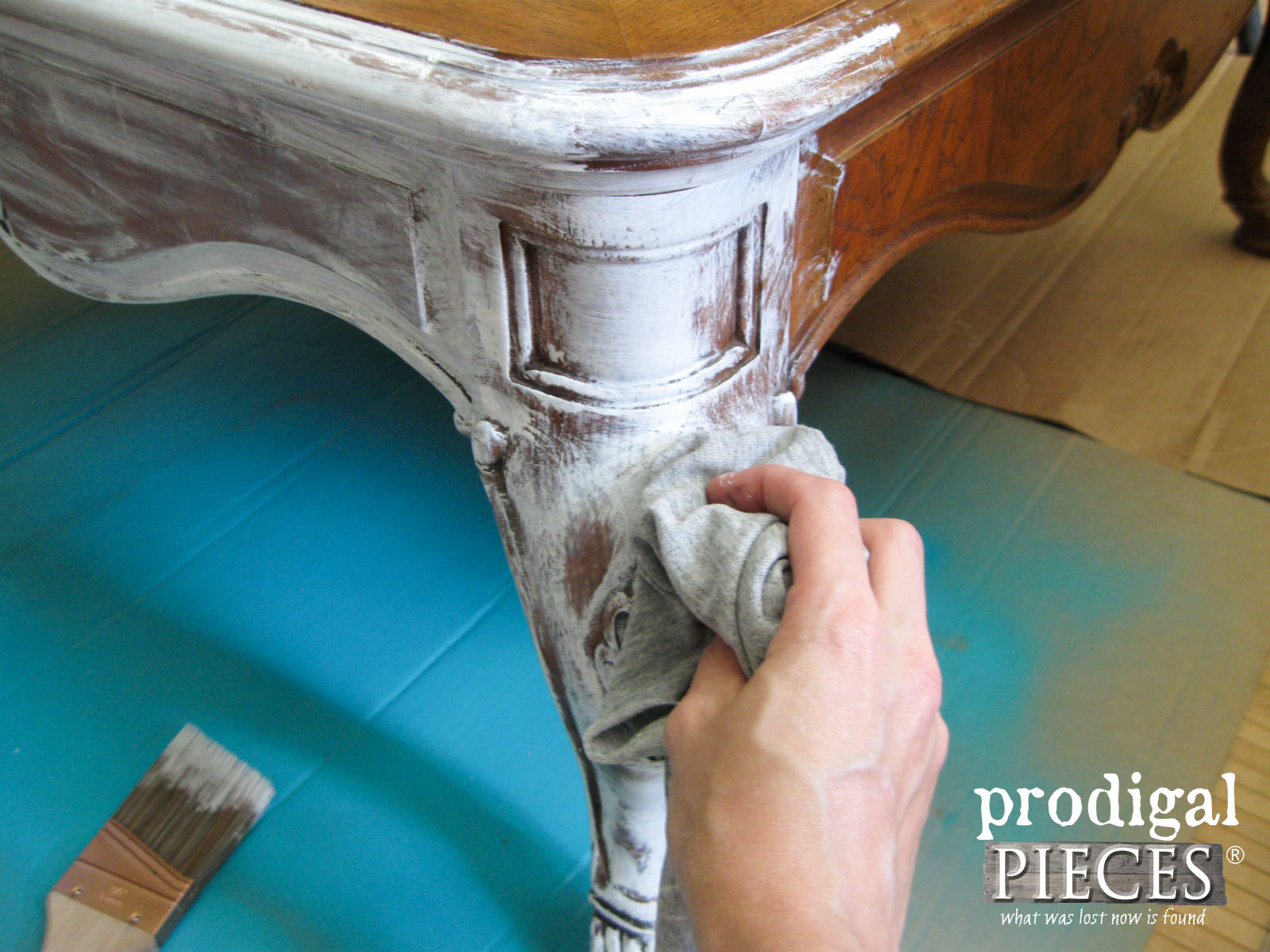 Whitewashing Coffee Table Legs | Prodigal Pieces | prodigalpieces.com