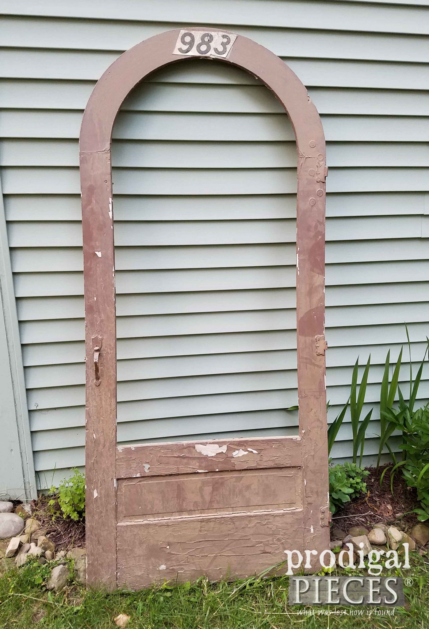 Salvaged Arched Door Before Makeover by Prodigal Pieces | prodigalpieces.com