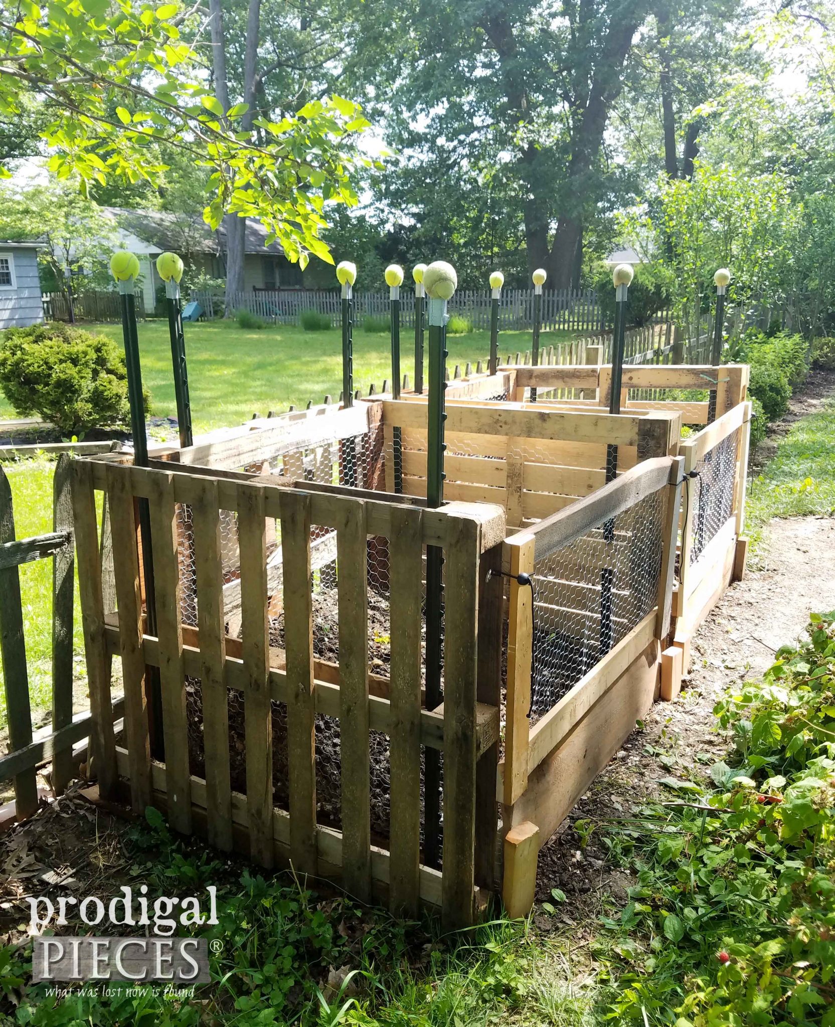 Easy DIY Pallet Compost Bin built by Prodigal Pieces | prodigalpieces.com