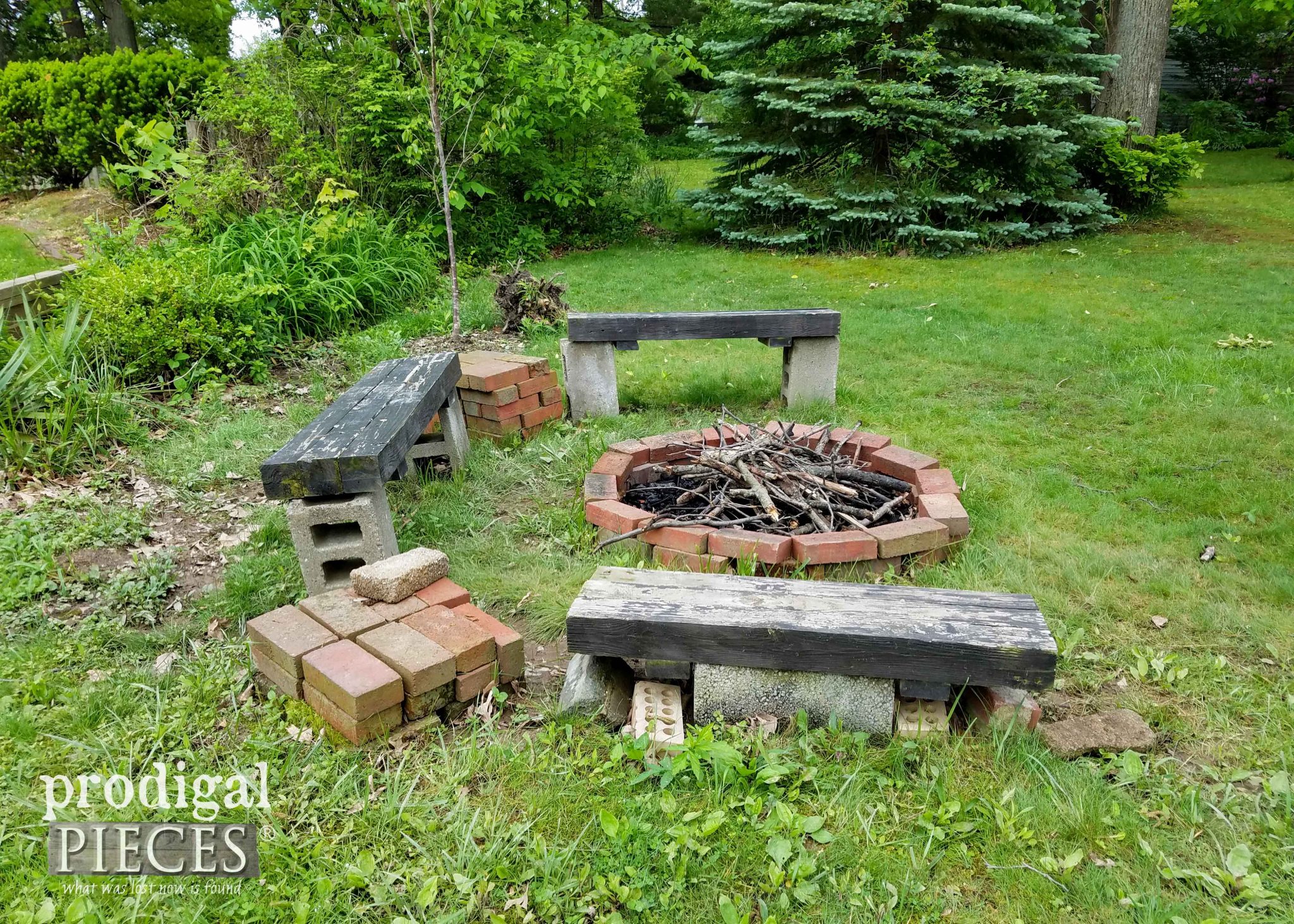 Backyard Fire Pit Before Makeover by Prodigal Pieces | prodigalpieces.com
