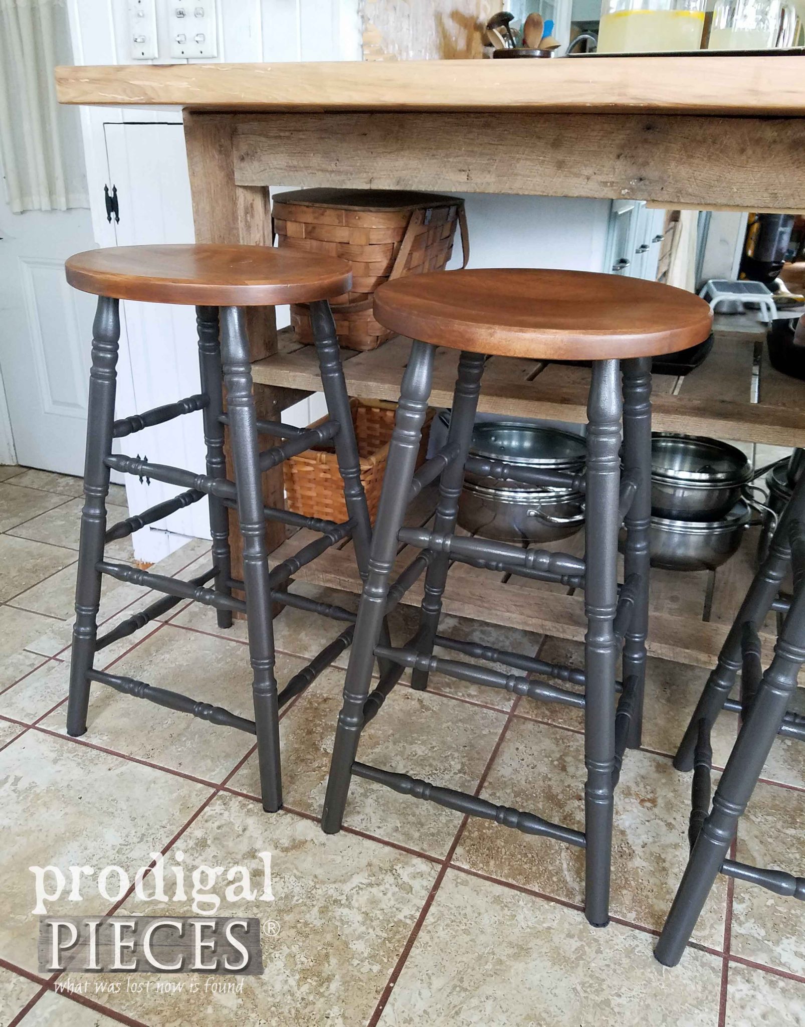 DIY Farmhouse Style Bar Stools with the HomeRight Finish Max Extra by Prodigal Pieces | prodigalpieces.com
