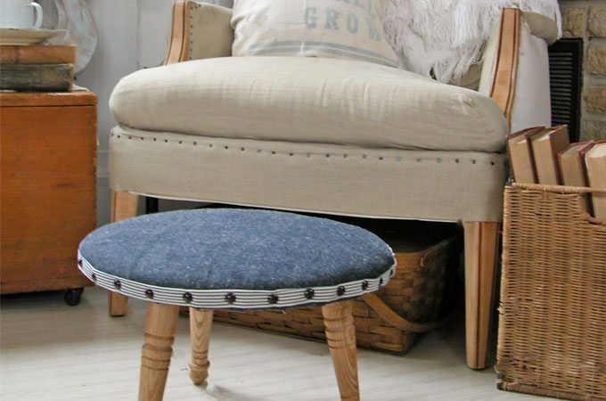 Featured Curbside Footsool Makeover by Prodigal Pieces | www.prodigalpieces.com