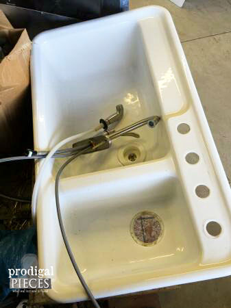 White Cast Iron Porcelain Kohler Farmhouse Sink | Prodigal Pieces | www.prodigalpieces.com