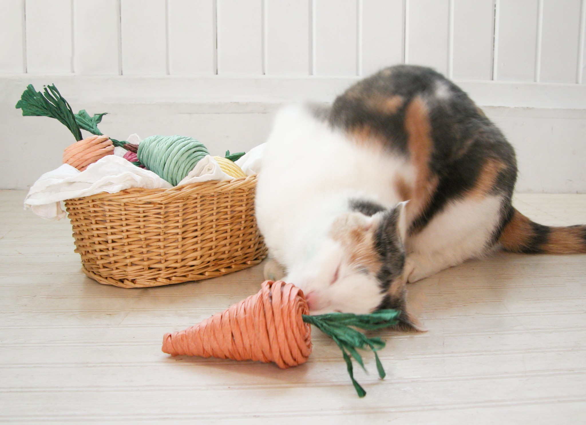 Calico Cat Playing with DIY Natural Cat Toys Made by Prodigal Pieces | www.prodigalpieces.com