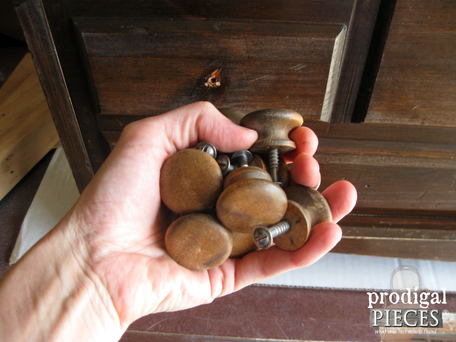 Replacing Plastic Knobs with Wooden Knobs for DIY Wooden Chest | Prodigal Pieces | prodigalpieces.com