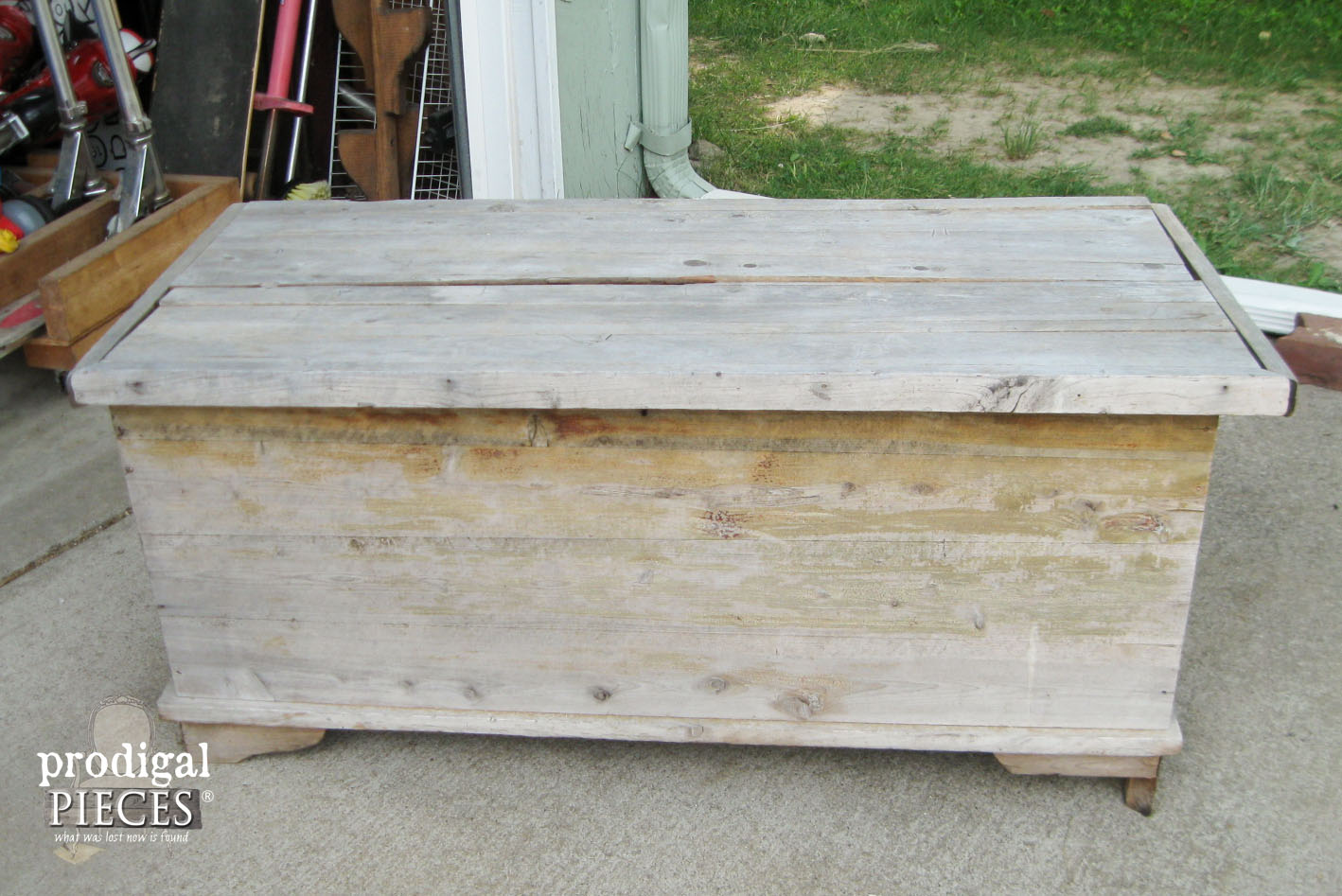 Curbside Cedar Chest Before Makeover by Prodigal Pieces | www.prodigalpieces.com