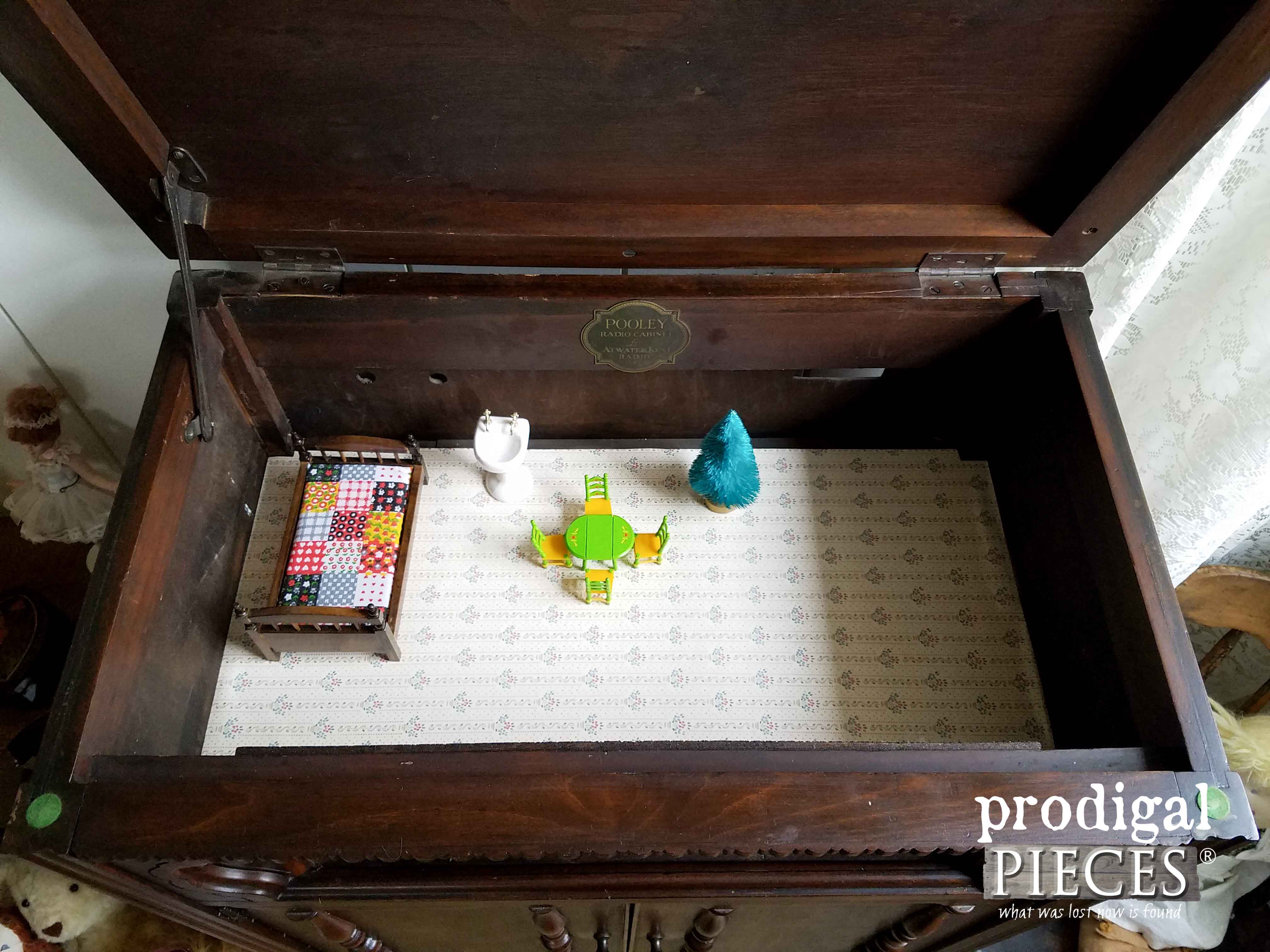 Refinished Inside Top of Repurposed Radio Cabinet | Prodigal Pieces | www.prodigalpieces.com