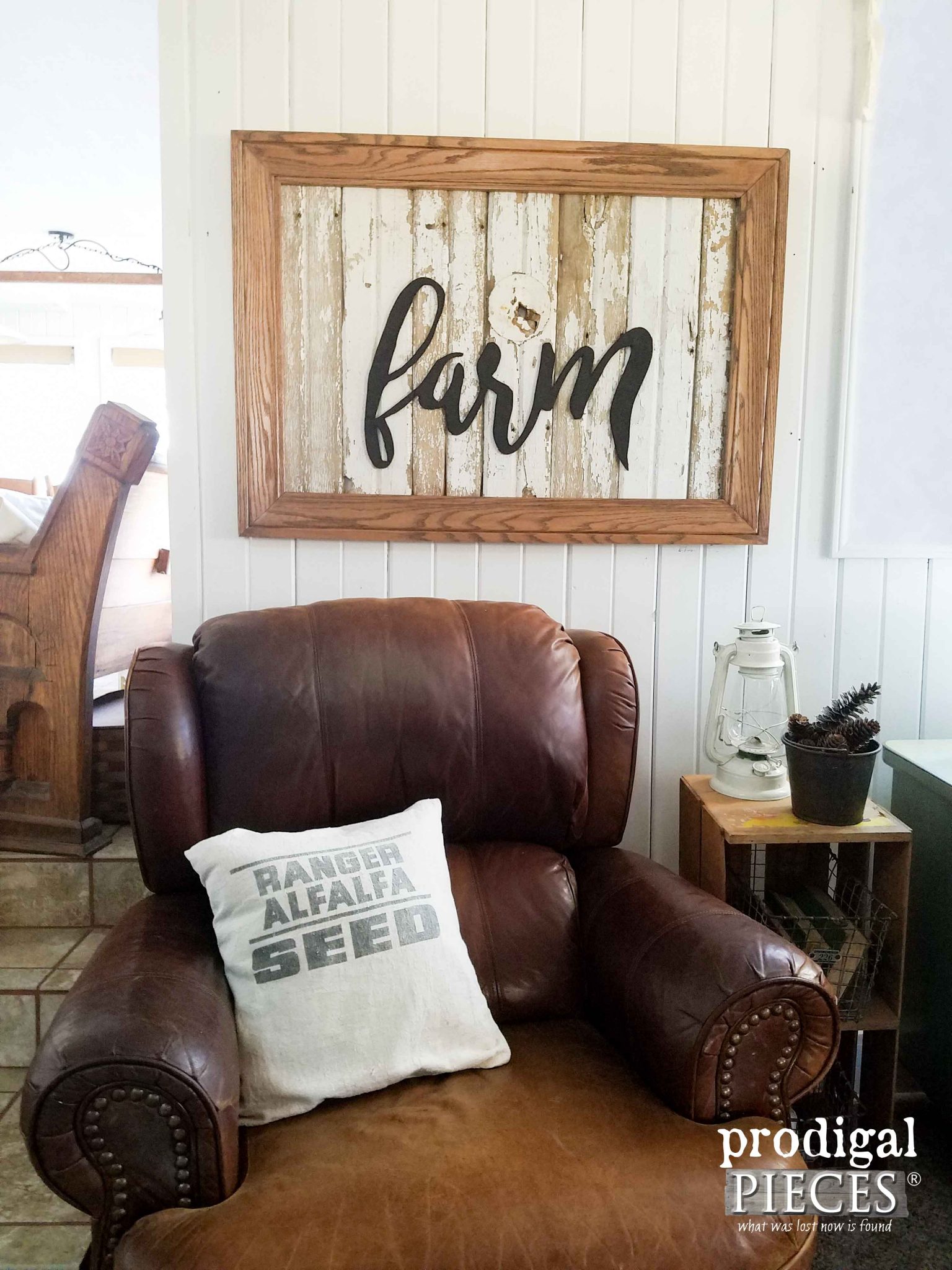 Repurposed Wall Art Farm Sign by Prodigal Pieces | prodigalpieces.com