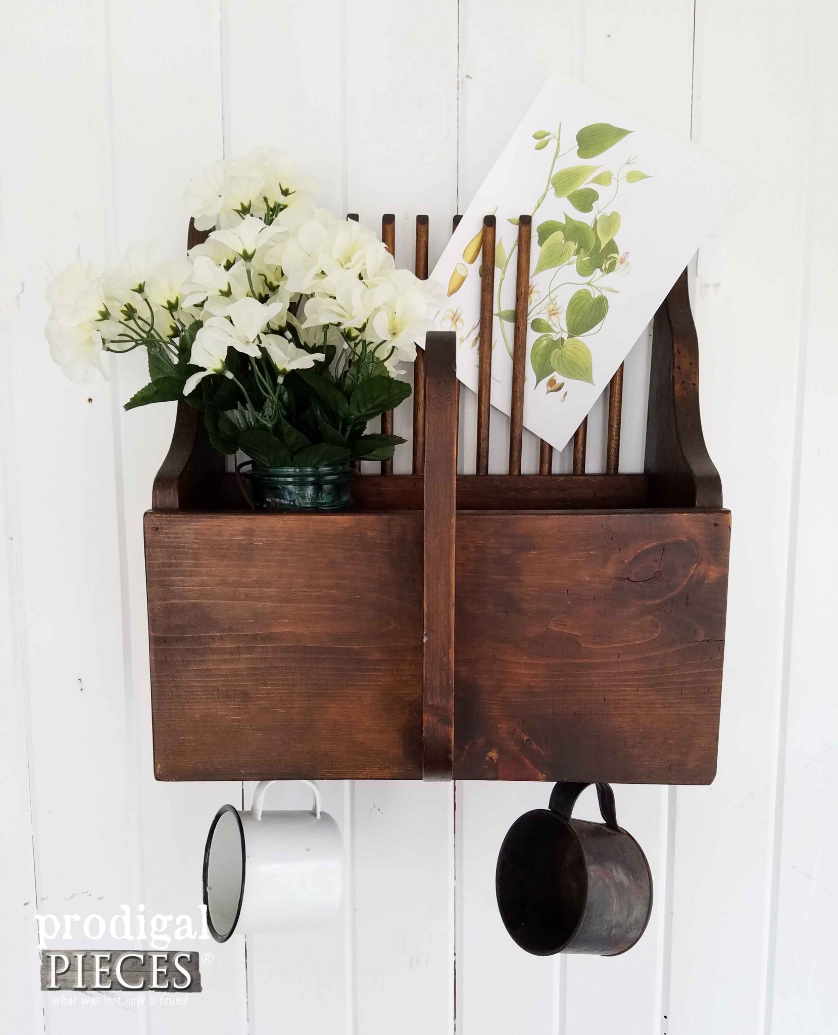 Apple Picker Repurposed into a Wall Pocket for Thrifty Farmhouse Decor by Prodigal Pieces | prodigalpieces.com