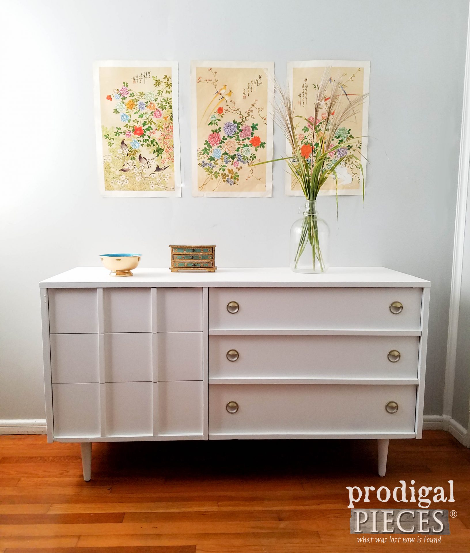 Mid Century Modern Dresser in White | How to Paint Furniture by Larissa of Prodigal Pieces | prodigalpieces.com #prodigalpieces #midcentury #modern #furniture