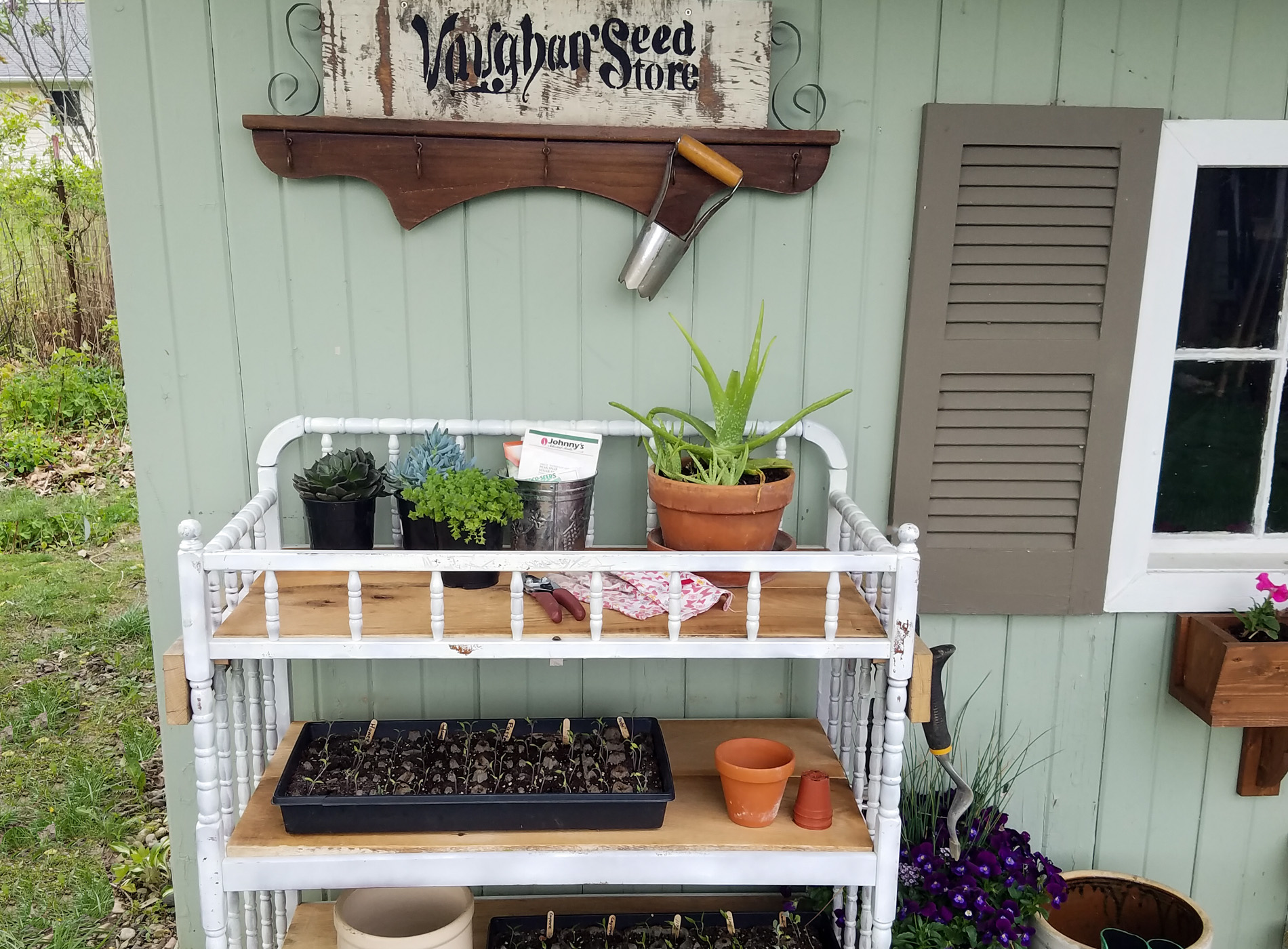 Featured Repurposed Potting Bench by Prodigal Pieces | prodigalpieces.com