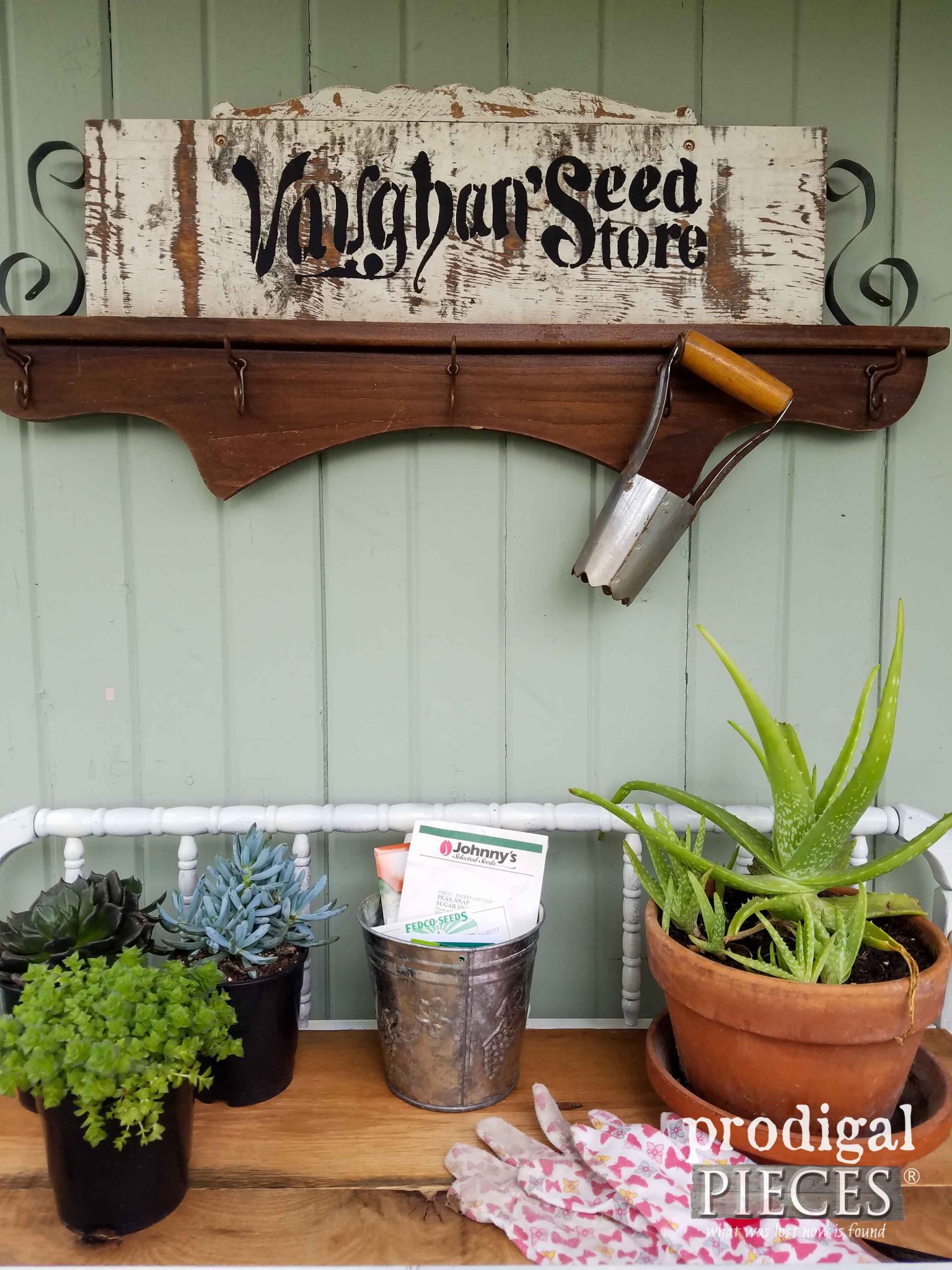 Rustic Garden Vignette with Repurposed Sign by Prodigal Pieces | prodigalpieces.com