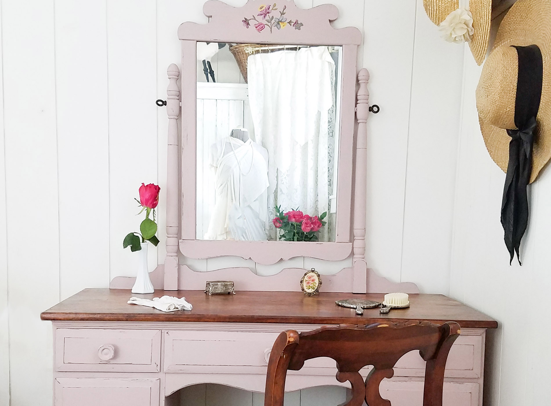 Featured Vintage Vanity Painted Tea Rose Pink by Prodigal Pieces | prodigalpieces.com