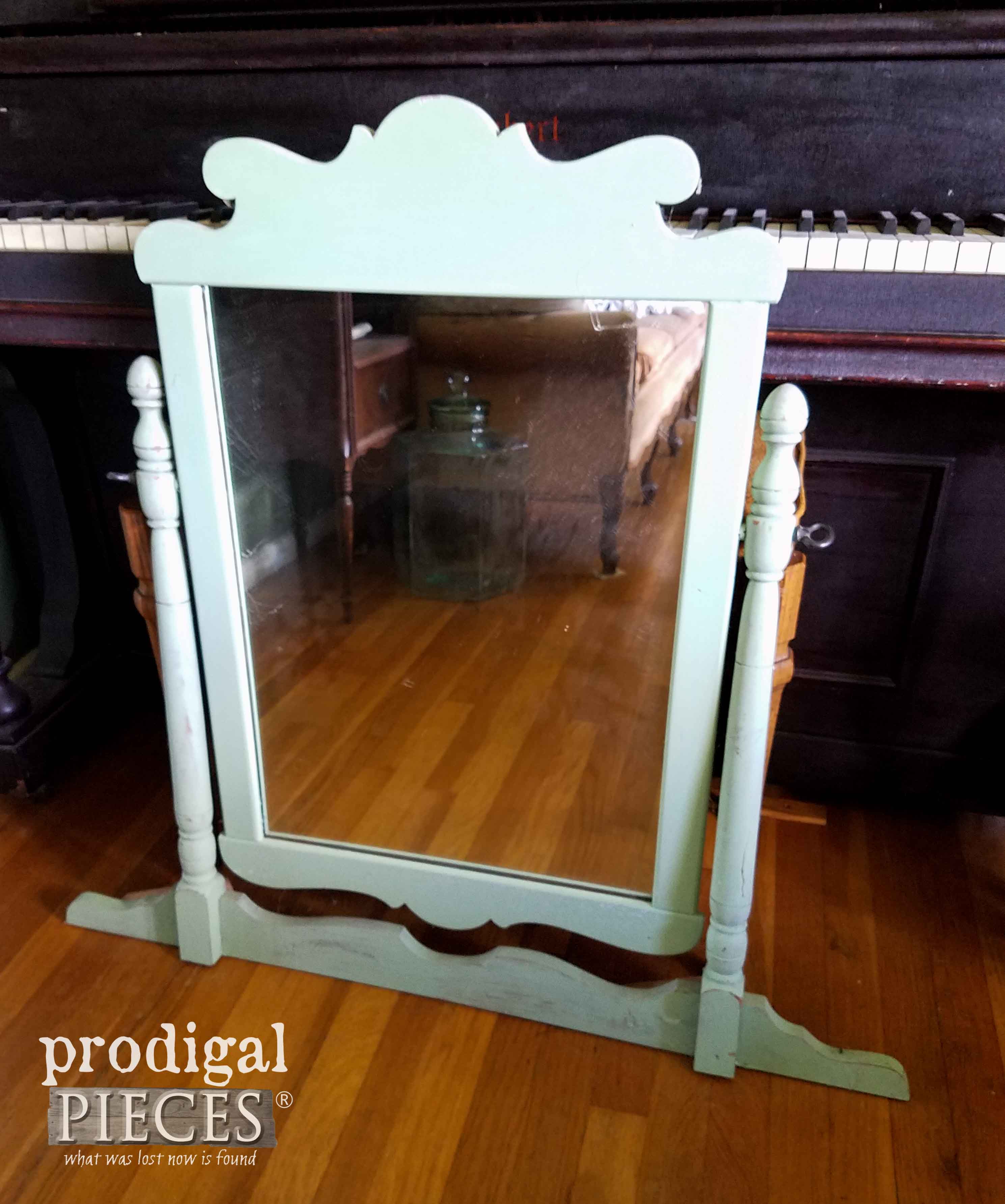 Vintage Vanity Mirror for Makeover by Prodigal Pieces | prodigalpieces.com