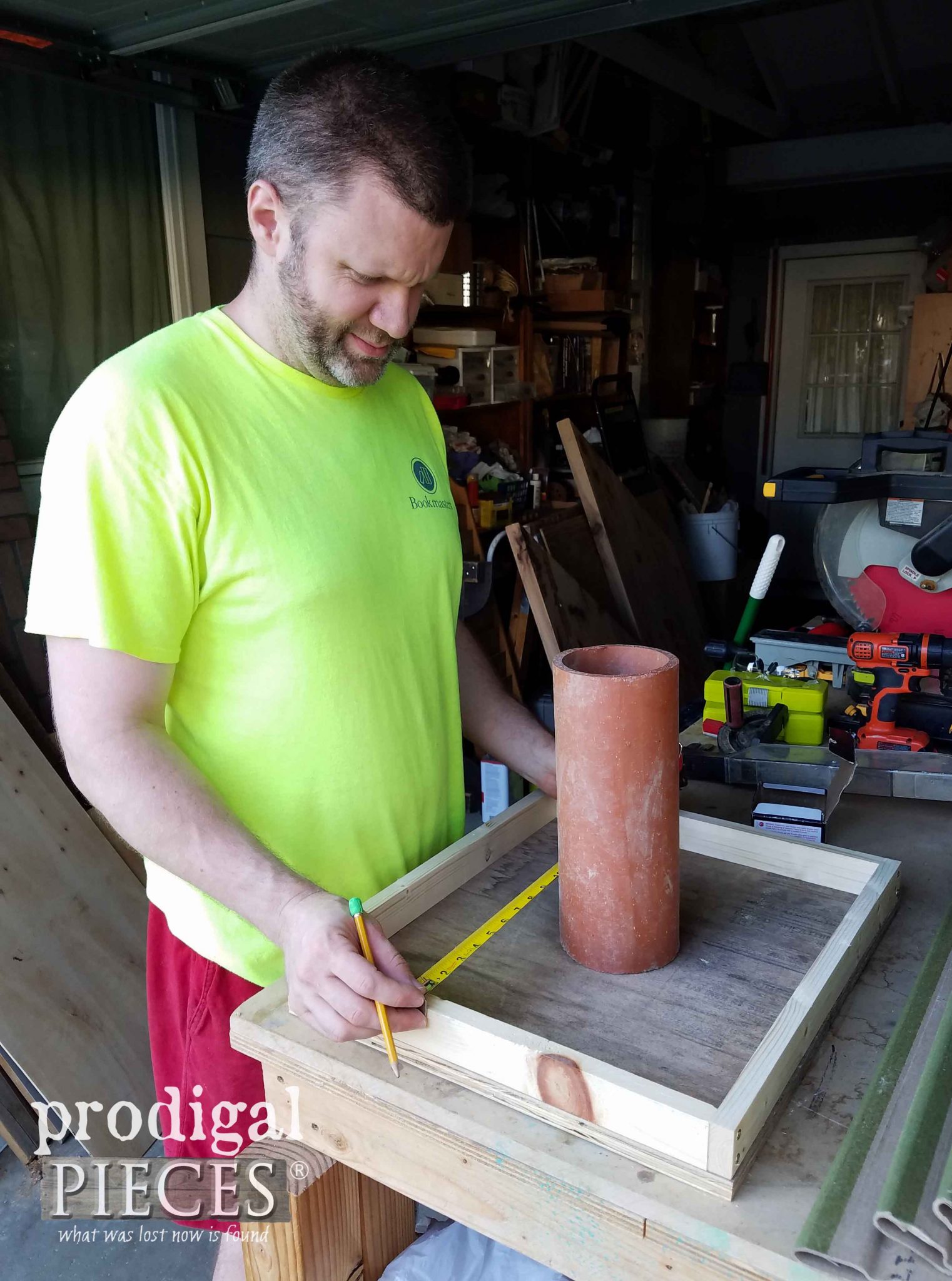 Making Fire Pit Concrete Table | prodigalpieces.com