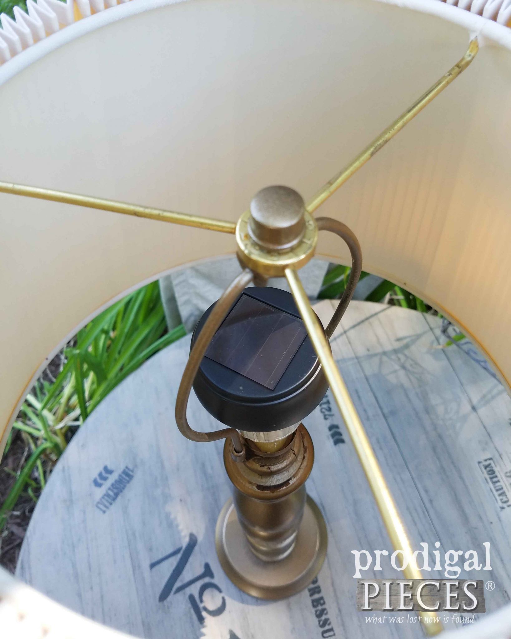 DIY Solar Lamp Inside | prodigalpieces.com