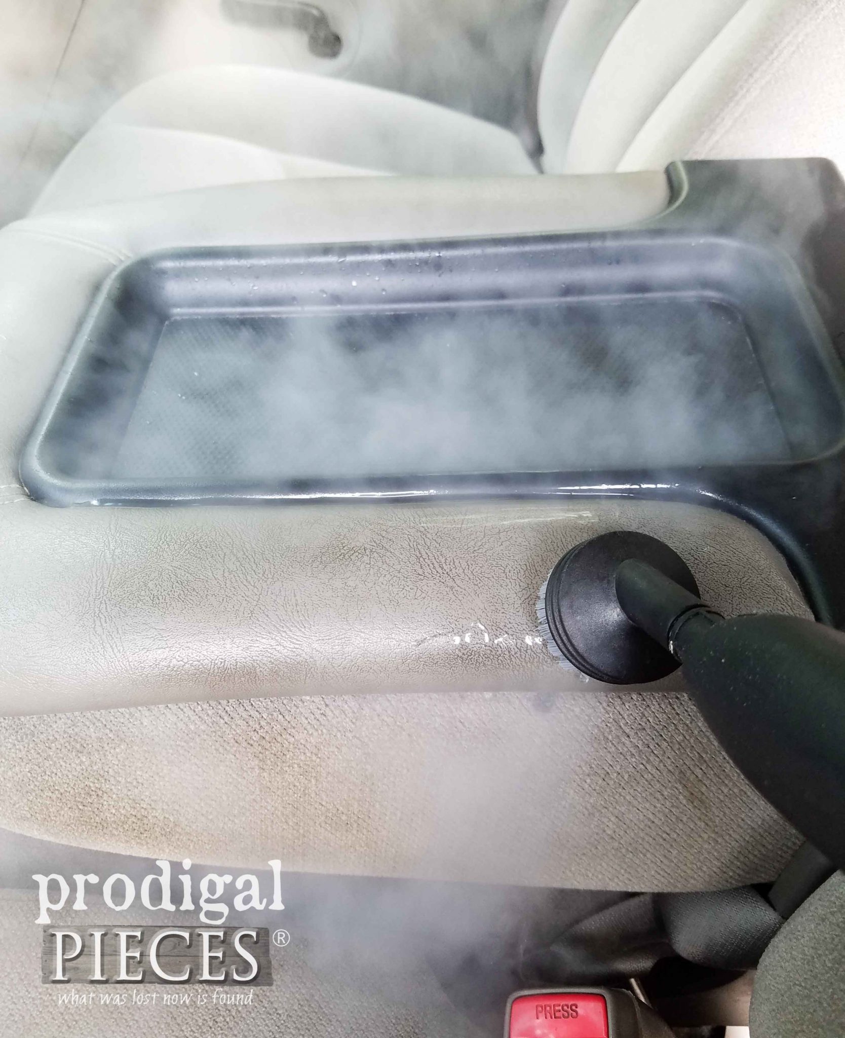 Steaming armrest with the AutoRight | prodigalpieces.com