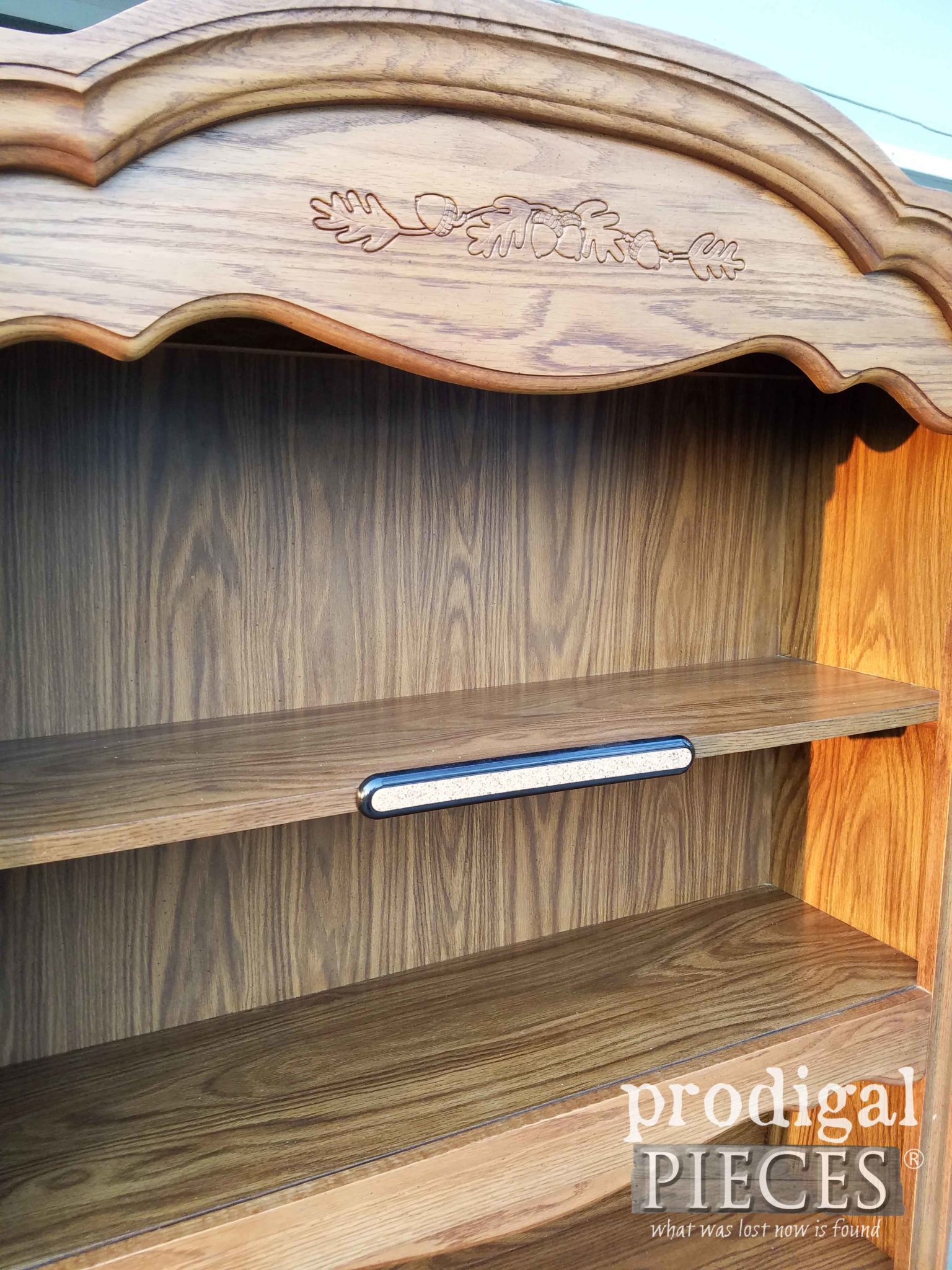 Brohill Hutch Desk Top with Acorn Design | prodigalpieces.com