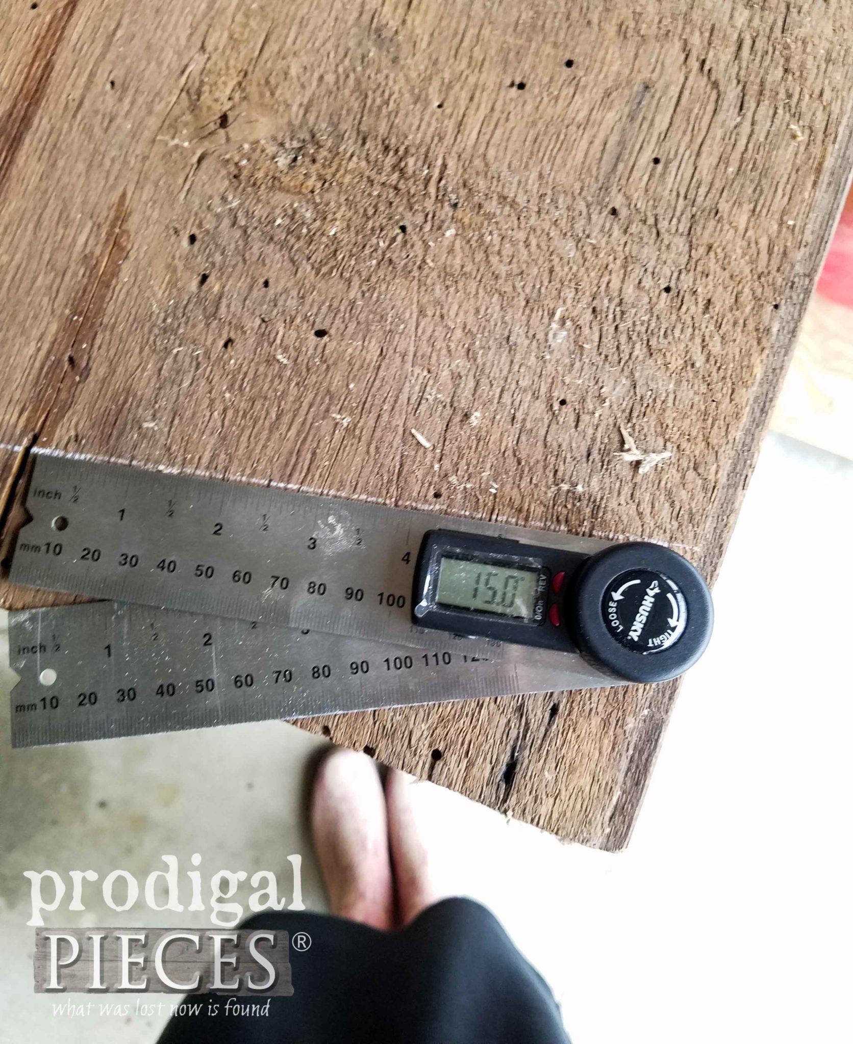 Checking angles with digital angle finder by Prodigal Pieces | prodigalpieces.com