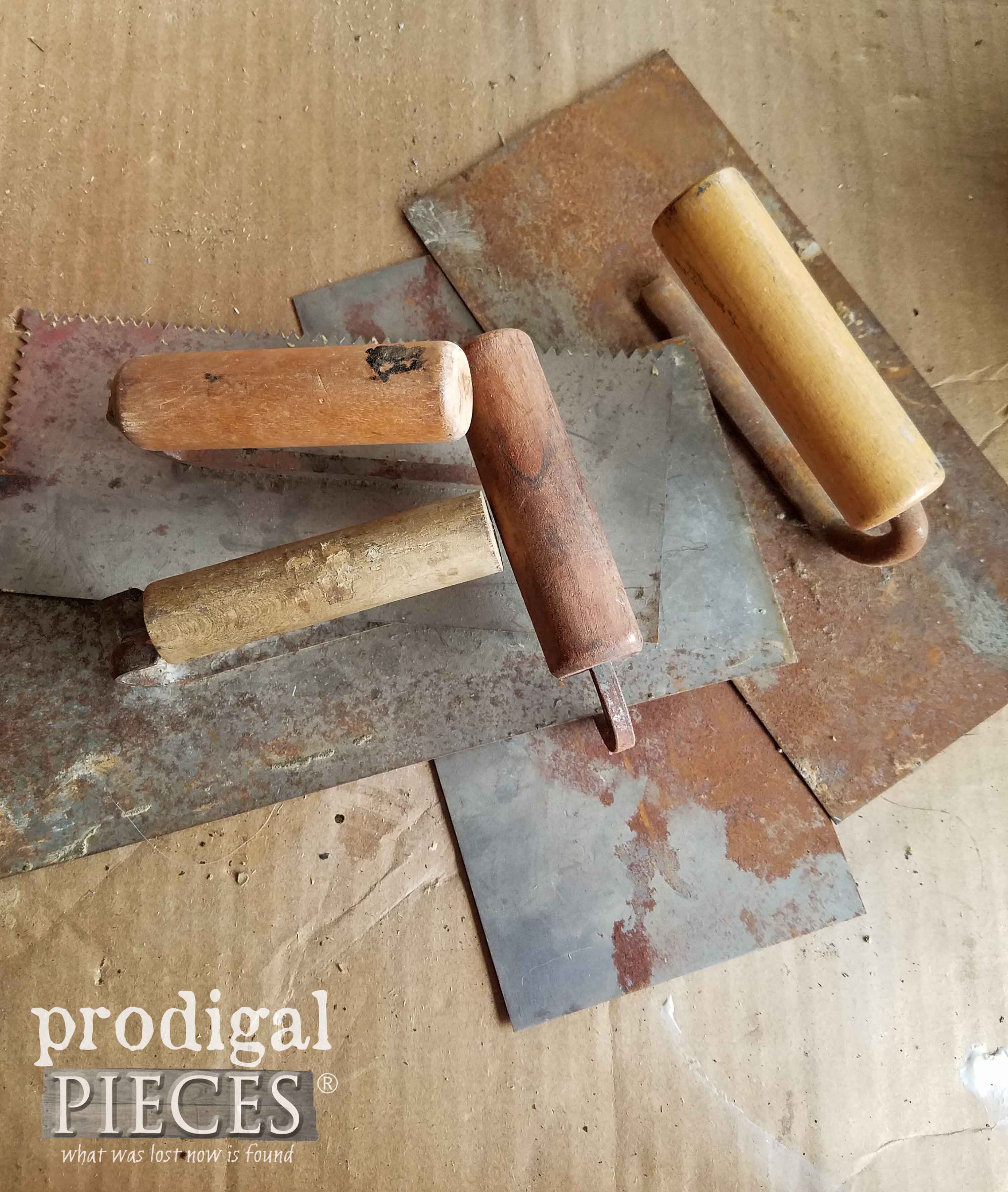 Rusty Trowels for Repurposed Decor by Prodigal Pieces for Flea Market Decor | prodigalpieces.com