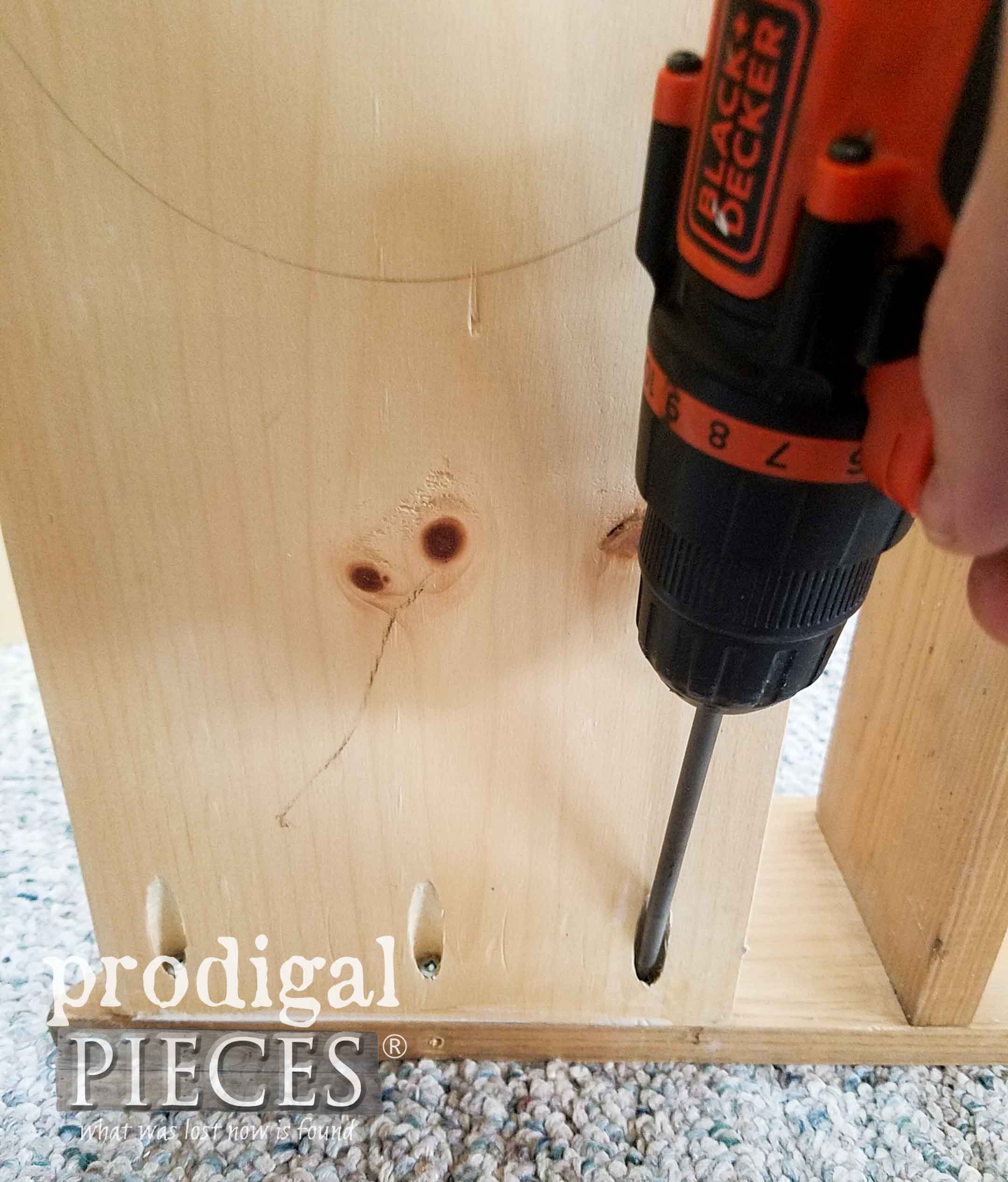 Attaching Pocket Hole Joint to Beanie Baby Shelf | prodigalpieces.com