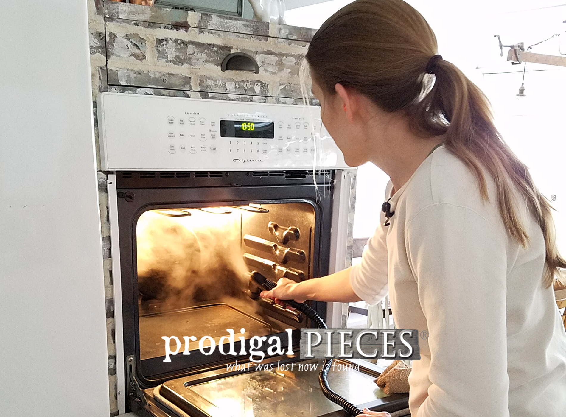 Featured Chemical-Free Oven Cleaning by Larissa of Prodigal Pieces | prodigalpieces.com