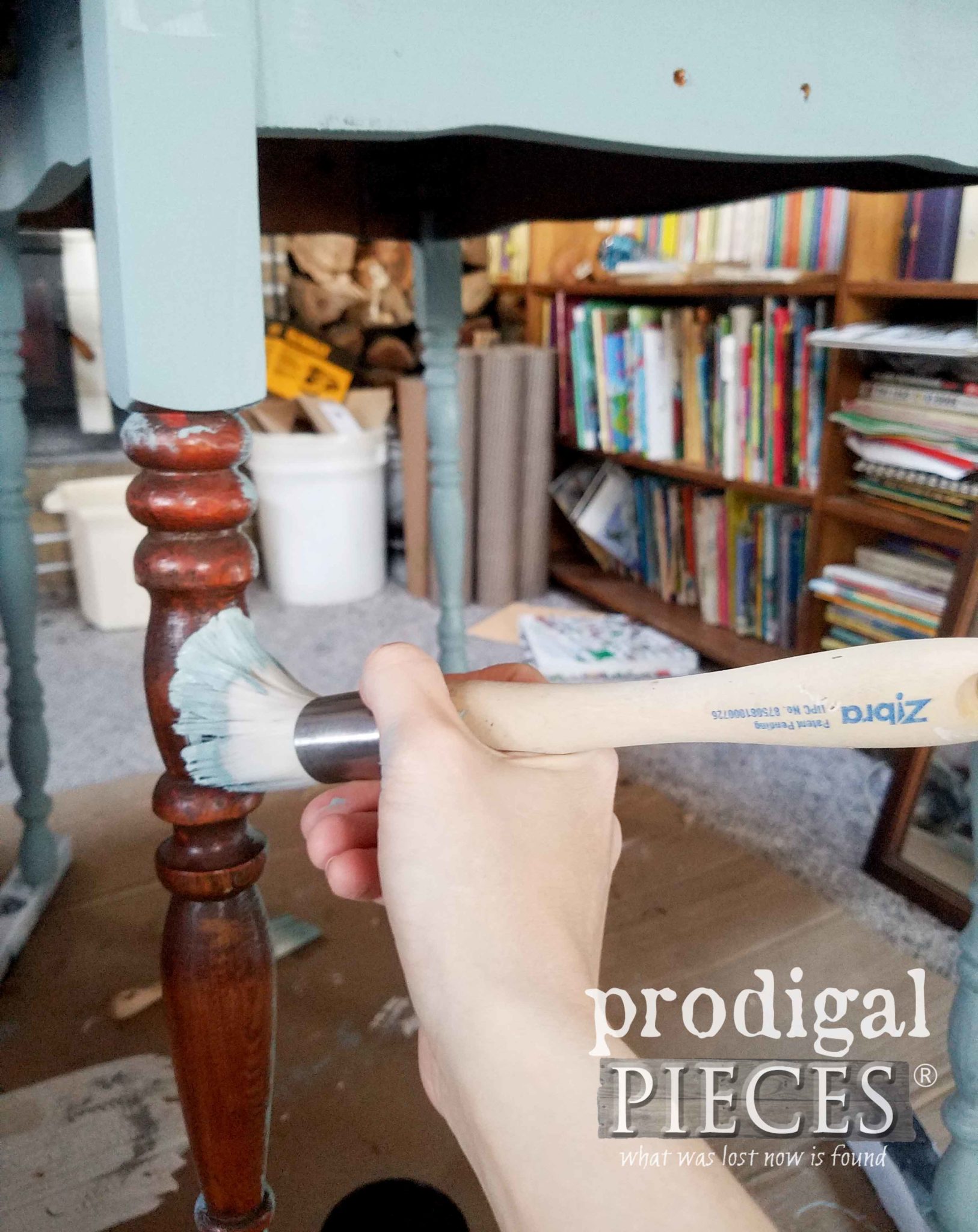 Painting Farmhouse Table Legs by Prodigal Pieces | prodigalpieces.com