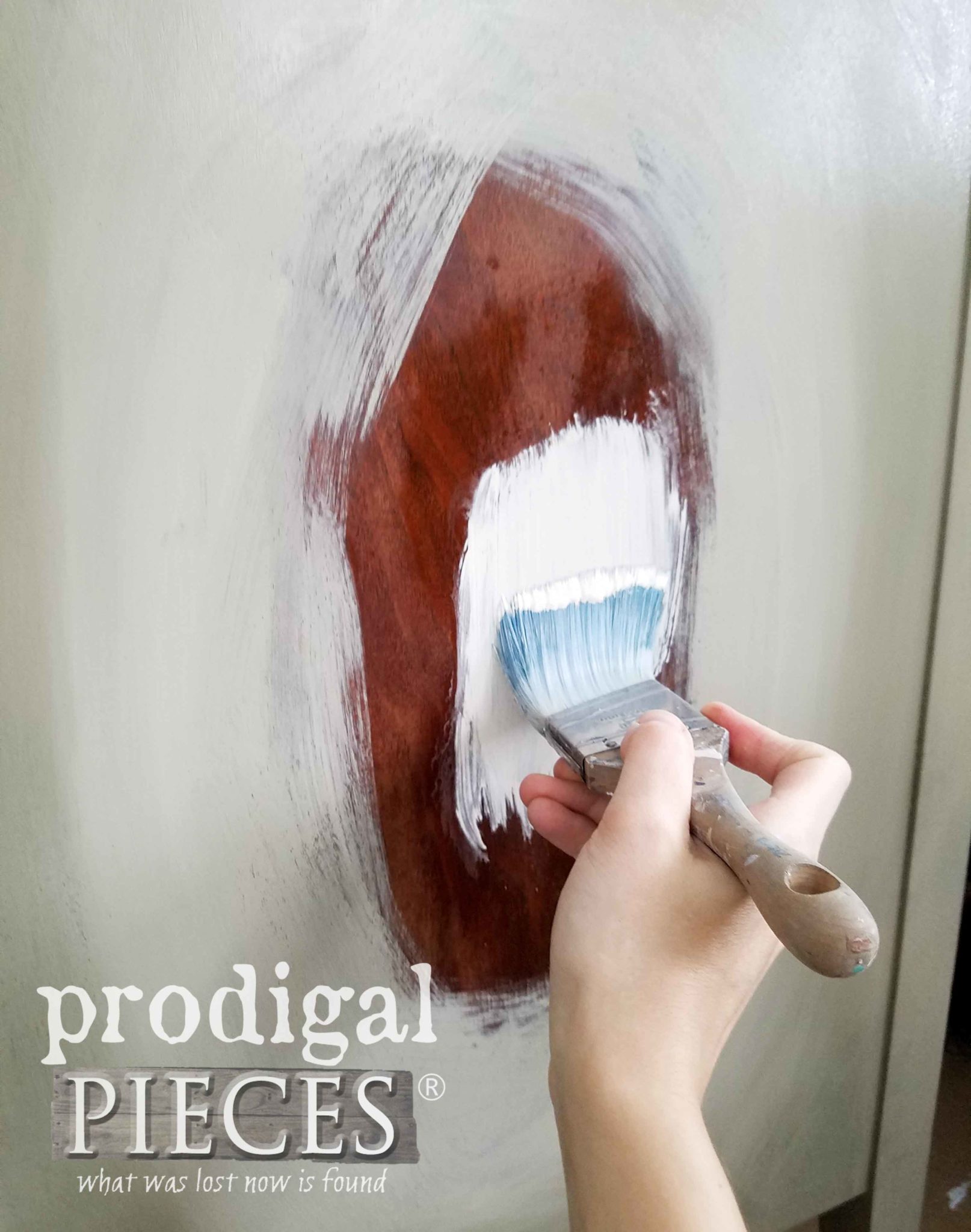 Blending Paints on Antique Dresser Redo by Prodigal Pieces | prodigalpieces.com