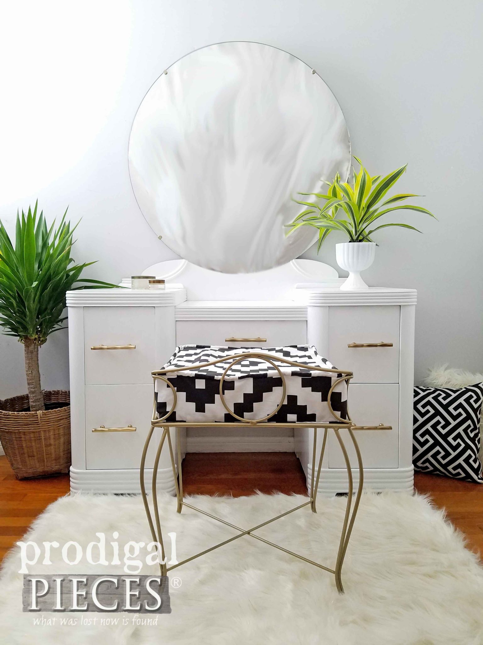 Boho Chic Art Deco Vanity with Chair by Larissa of Prodigal Pieces | prodigalpieces.com
