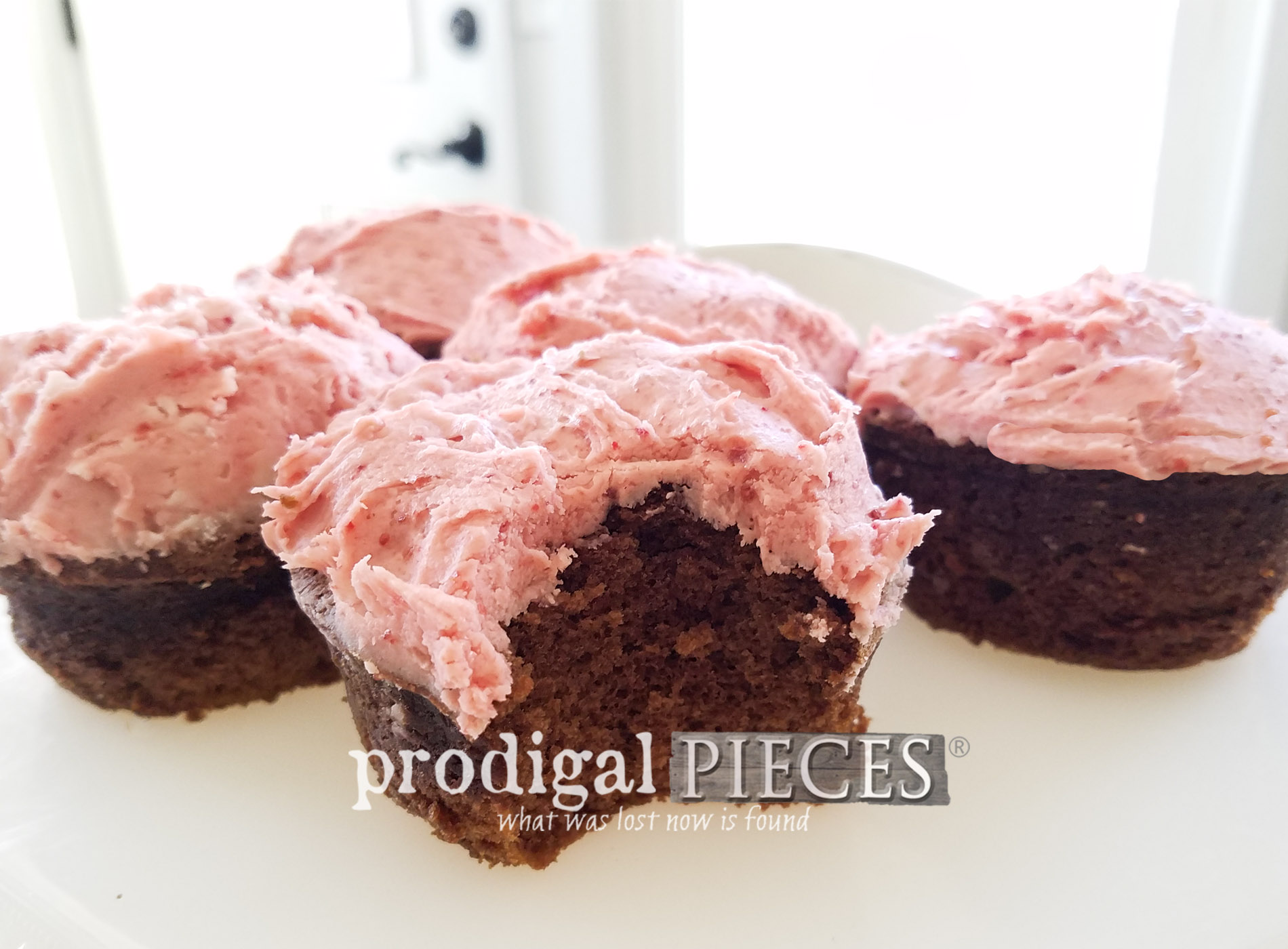 Featured Grain-Free Chocolate Cupcakes with Strawberry Frosting by Larissa of Prodigal Pieces | prodigalpieces.com