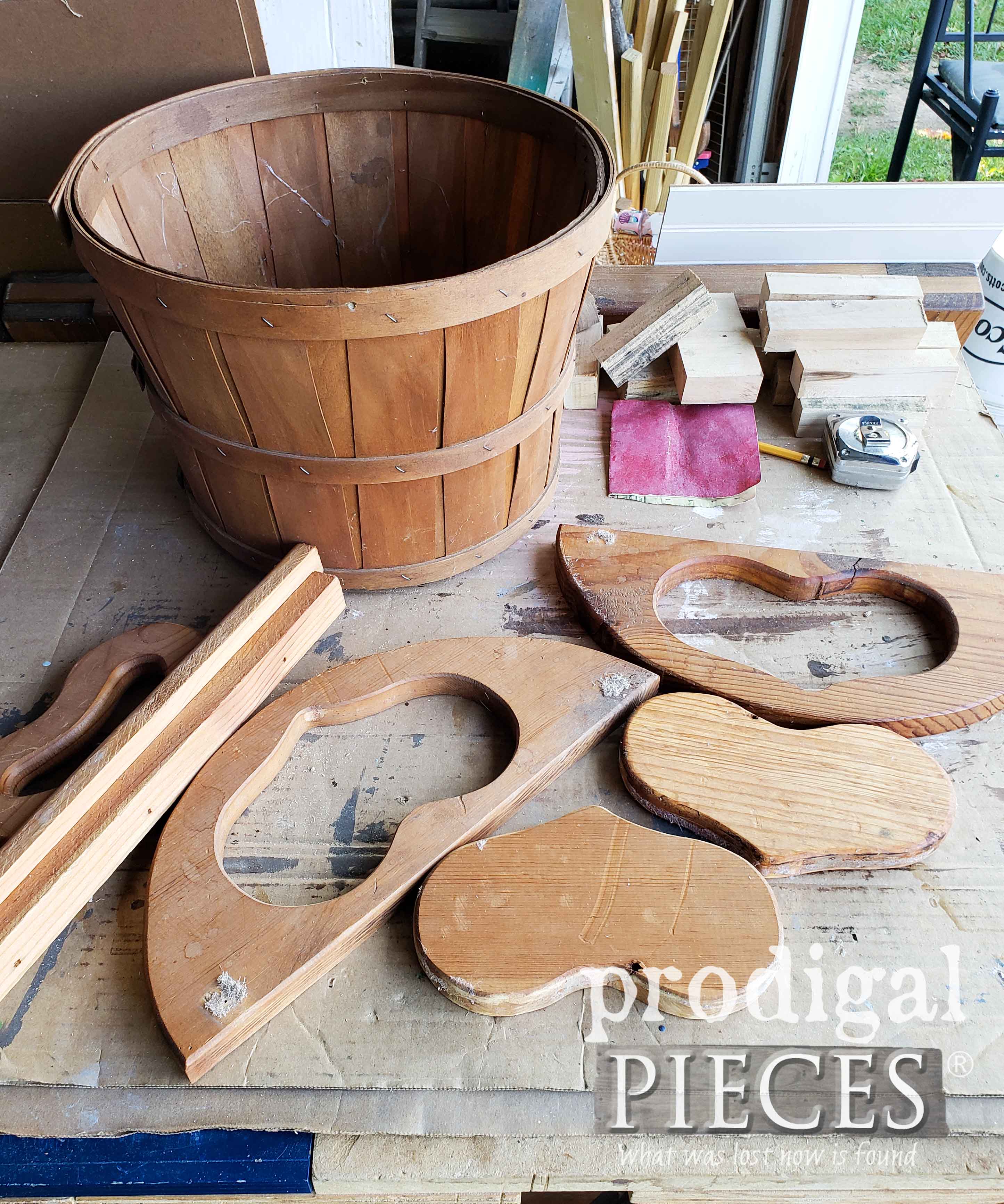 Sewing Basket Parts Dismantled | prodigalpieces.com