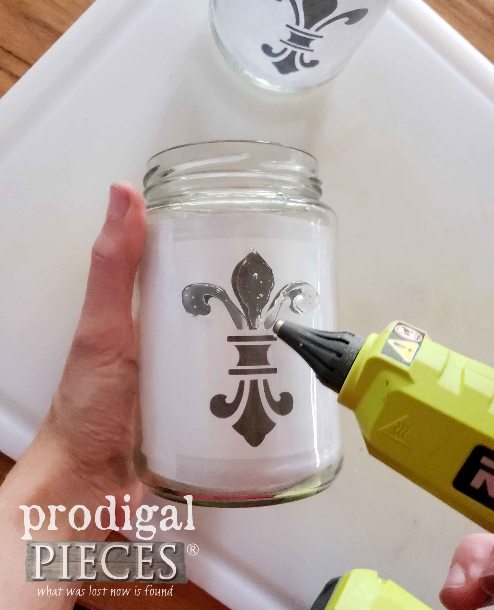 Applying Fleur de Lis Design with Hot Glue Gun by Prodigal Pieces | prodigalpieces.com
