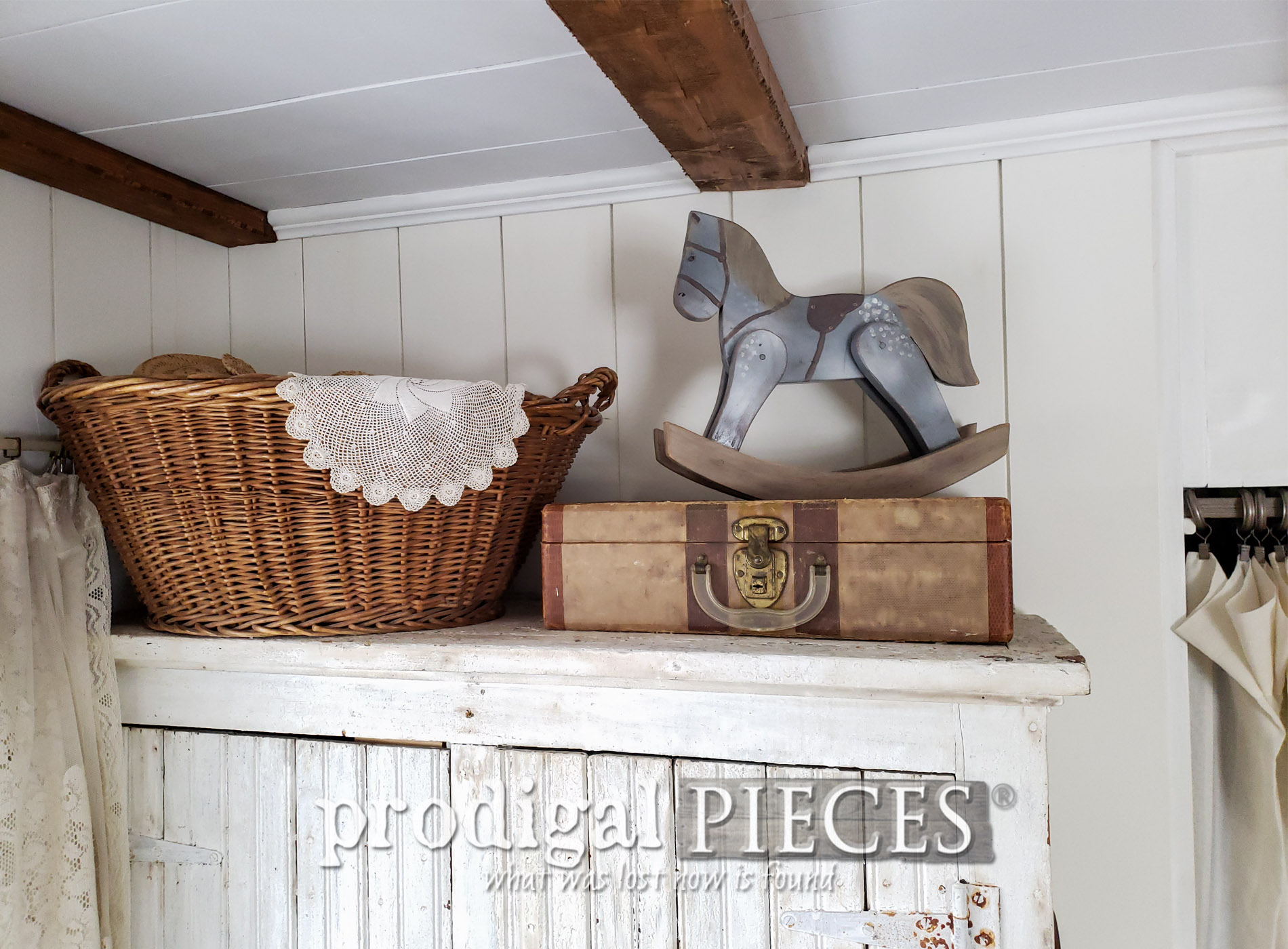Featured Budget Farmhouse Decor Created from Thrift Store Finds by Larissa of Prodigal Pieces | details at prodigalpieces.com #prodigalpieces