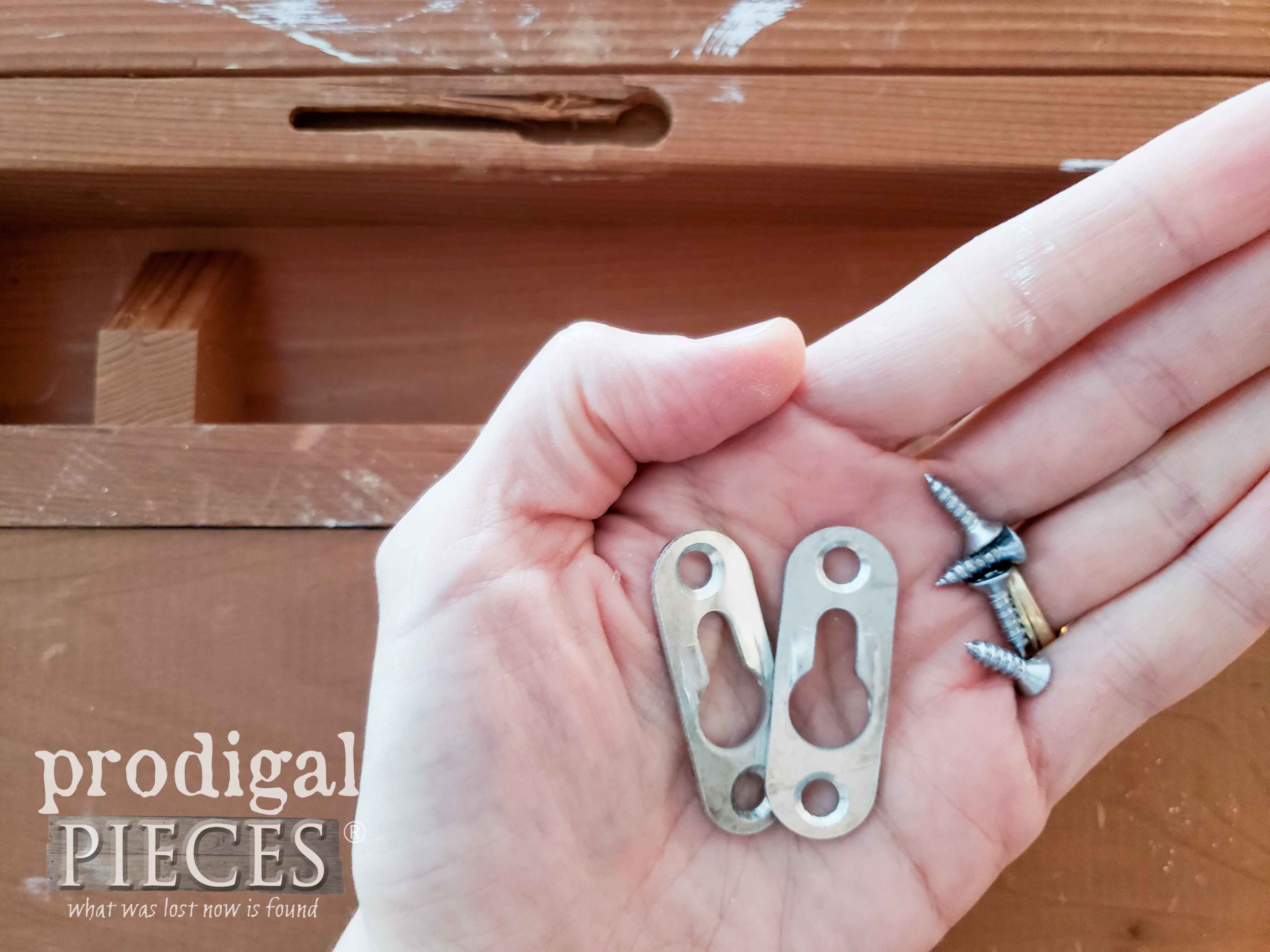 Adding Keyhole Hangers | prodigalpieces.com