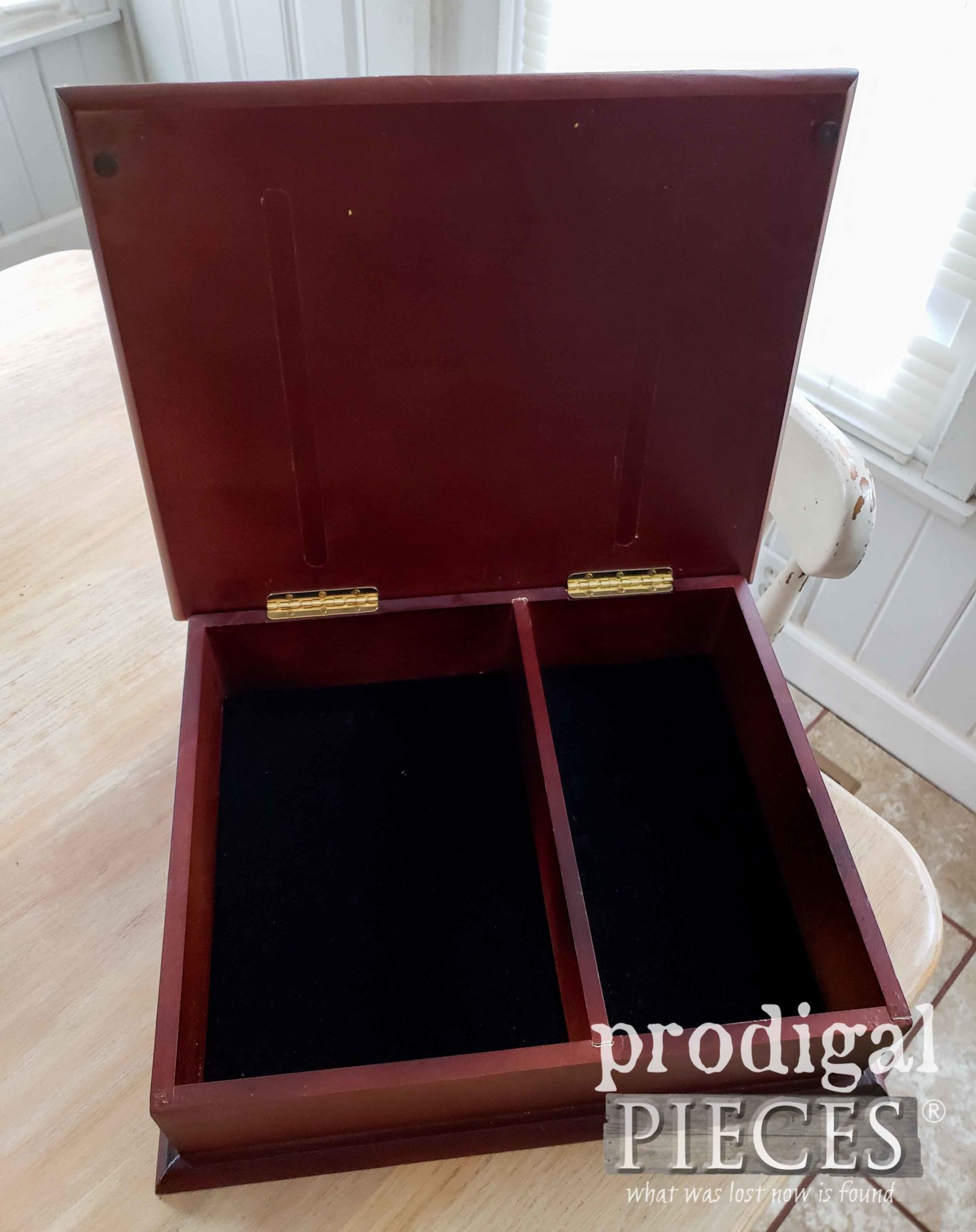 Inside Large Thrifted Wooden Box for a Thrifty Makeover| prodigalpieces.com