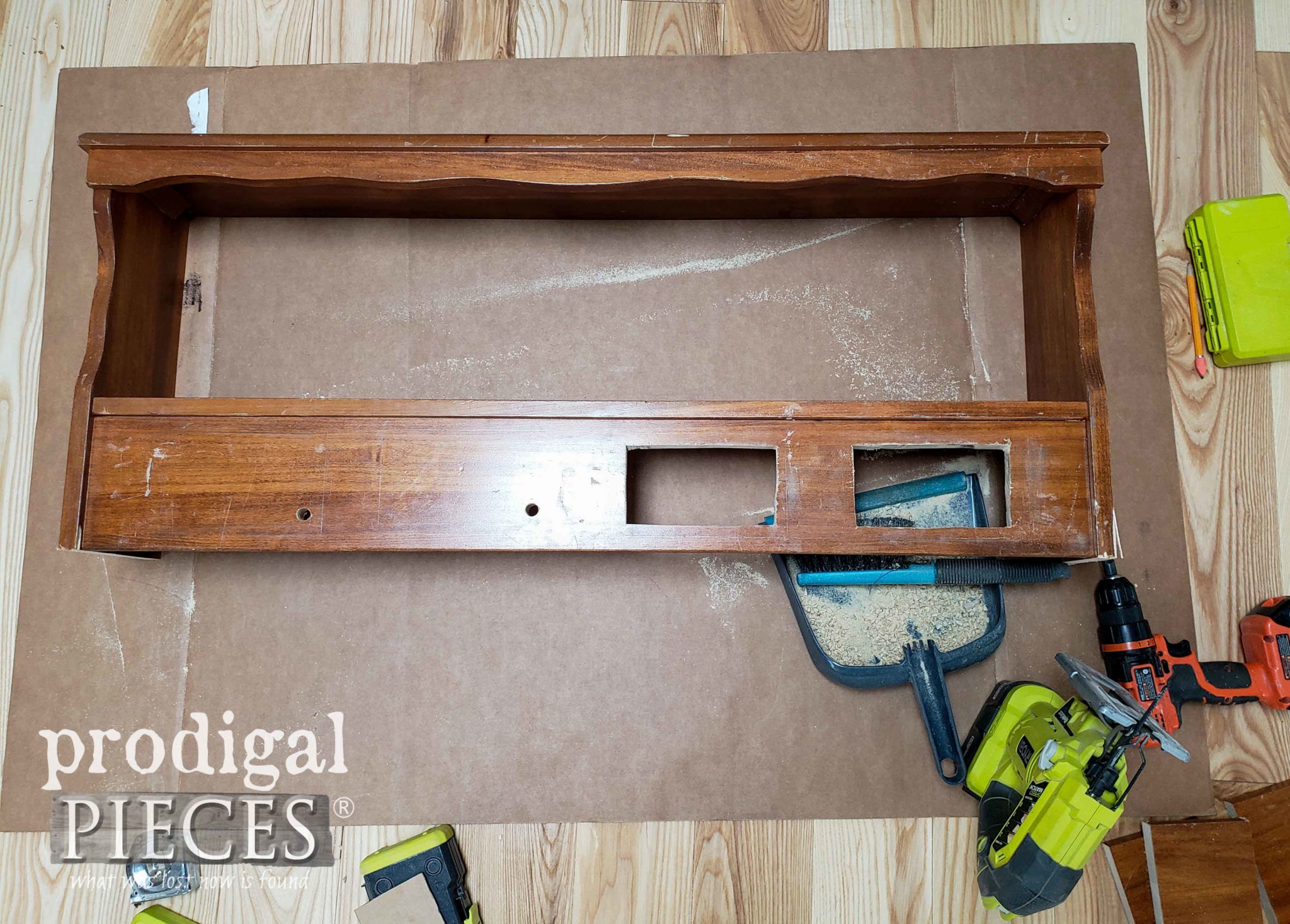 Building Repurposed Headboard Hutch with Cubby Drawers | prodigalpieces.com