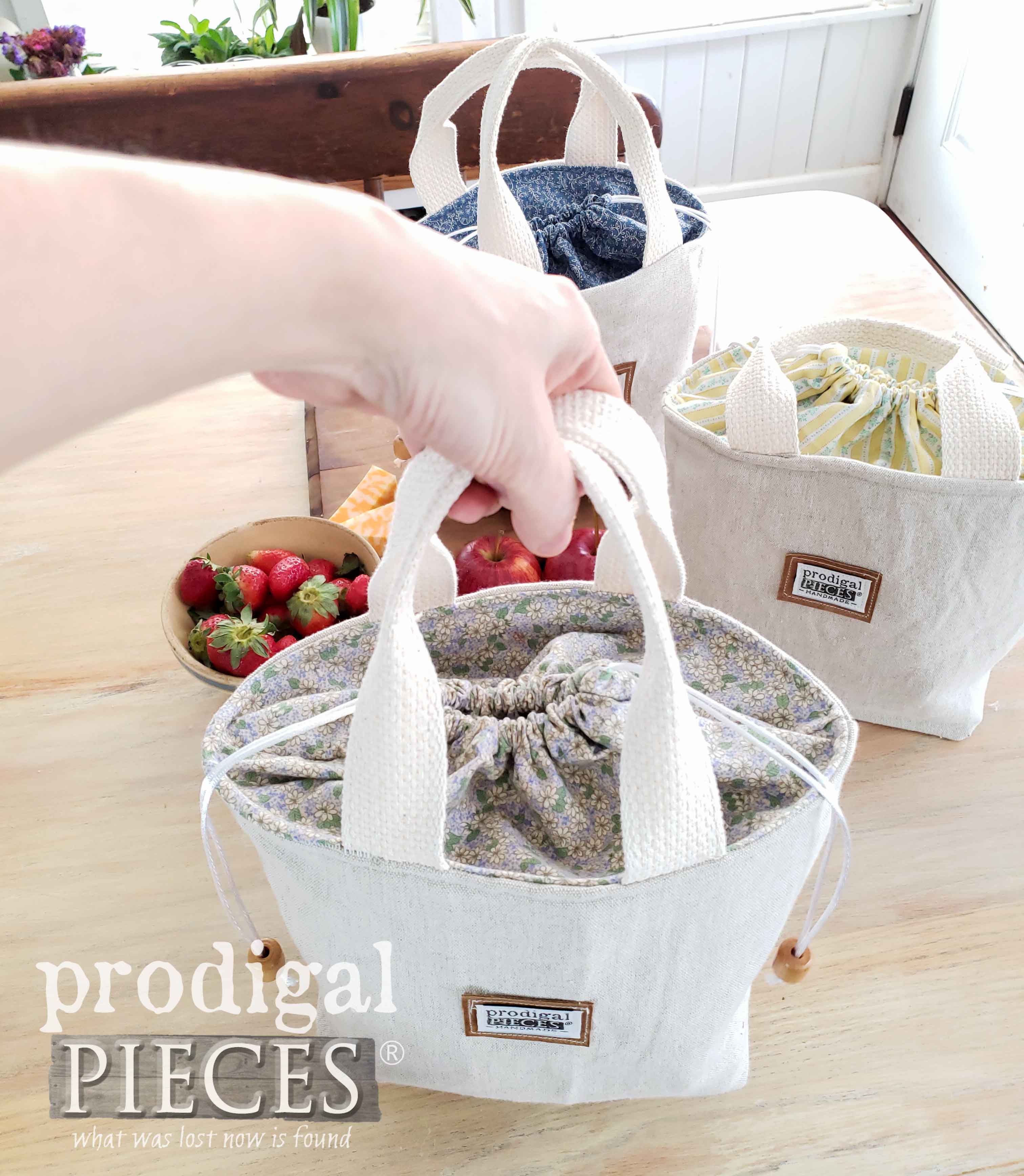 Holding Insulated Linen Lunch Bag Created by Larissa of Prodigal Pieces | prodigalpieces.com #prodigalpieces #handmade #home #sewing #fashion