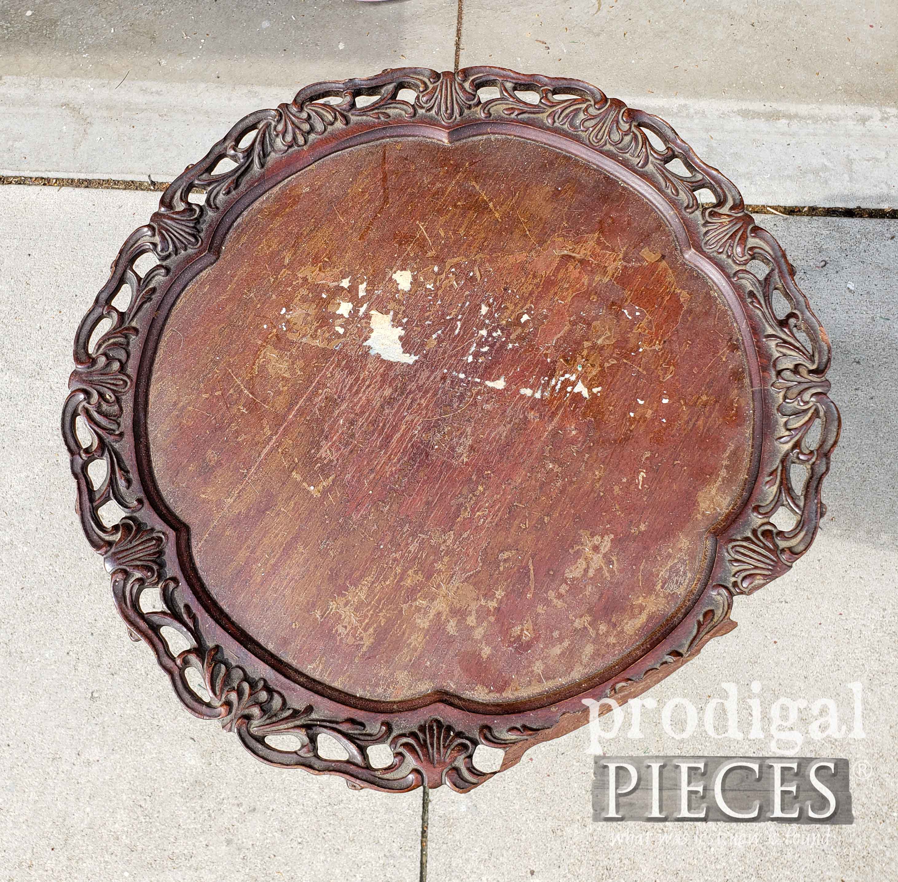 Top View of Damaged Pie Crust Table | prodigalpieces.com