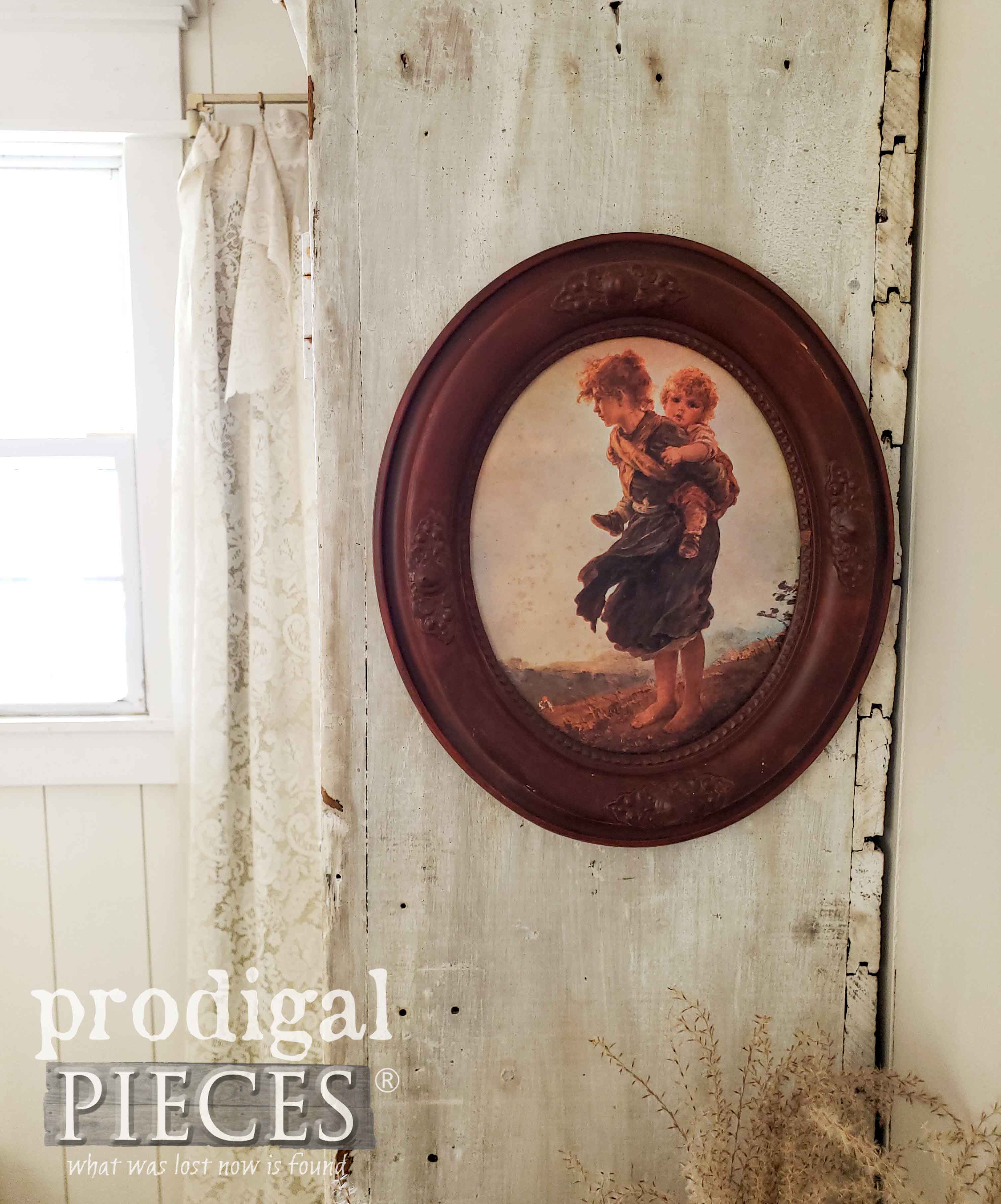 Antique Ornate Oval Frame with Original Print Found in the Trash by Larissa of Prodigal Pieces | prodigalpieces.com #prodigalpieces #vintage #farmhouse #home #homedecor