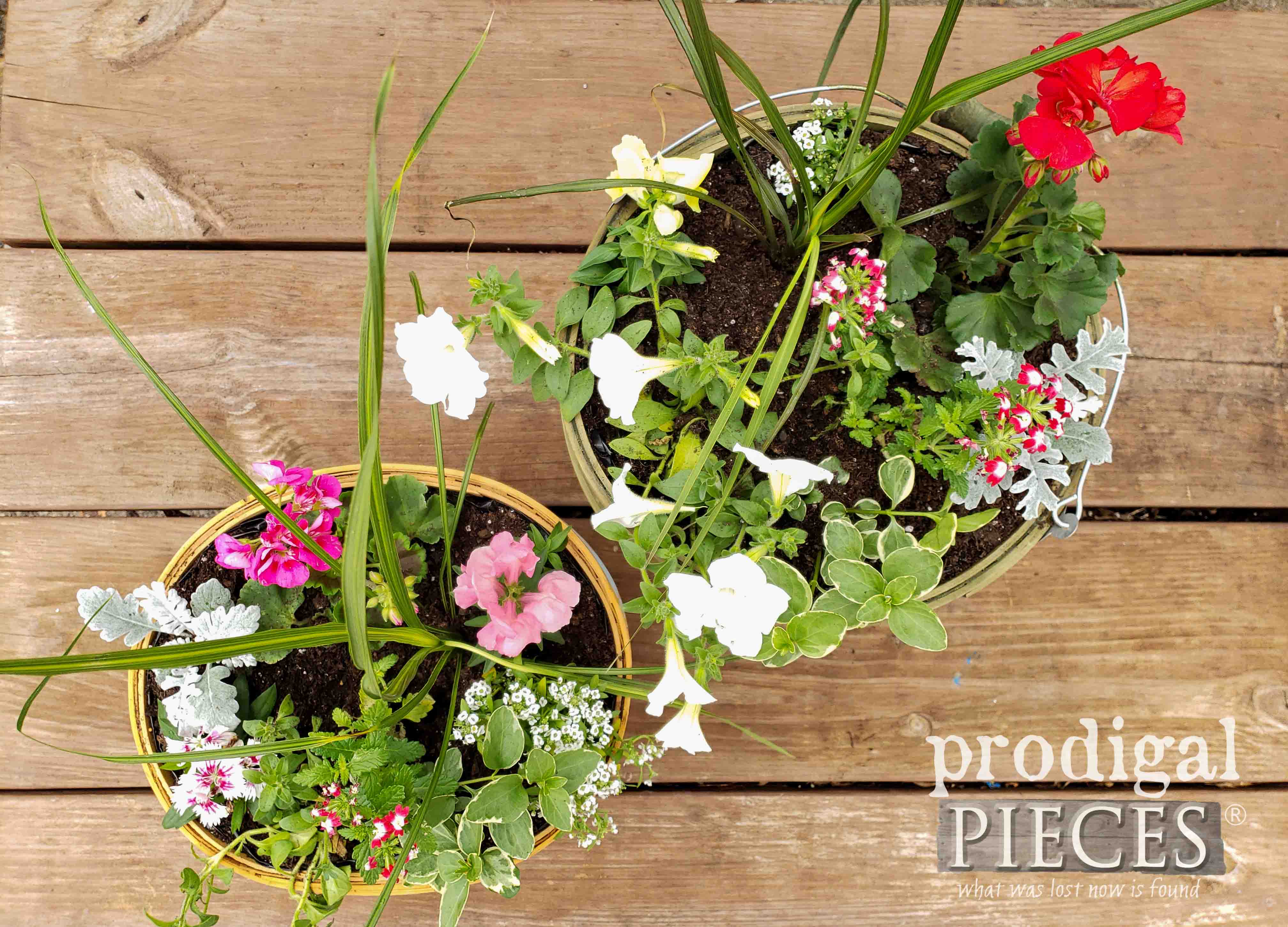 Create a beautiful Mothers Day Flower Basket with this video tutorial by Larissa of Prodigal Pieces | prodigalpieces.com #prodigalpieces #diy #mothersday #flowers #giftideas 