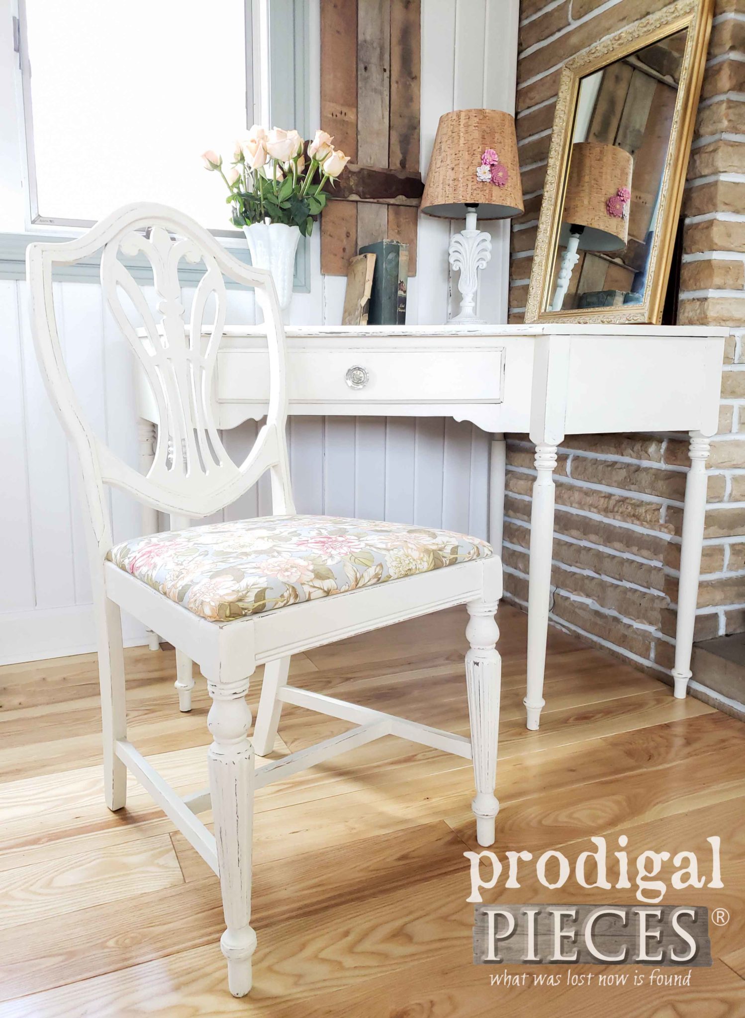 Beautiful Vintage Corner Writing Desk & Chair Set by Larissa of Prodigal Pieces | prodigalpieces.com #prodigalpieces #furniture #diy #vintage #home #homedecor