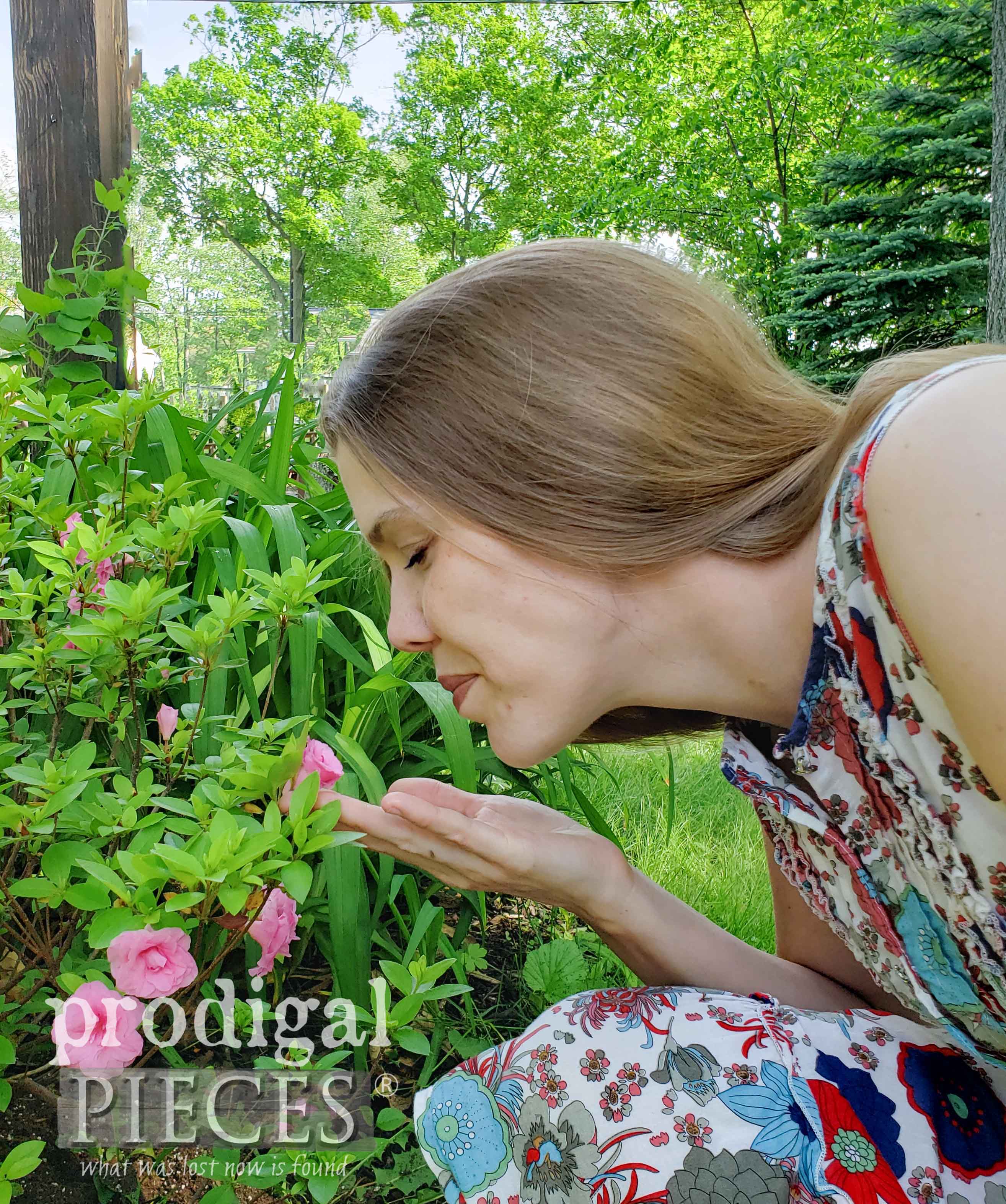 Smelling Rose Bud Azalea | Focusing on the important things in life | prodigalpieces.com #prodigalpieces #midlife #health #happiness #women