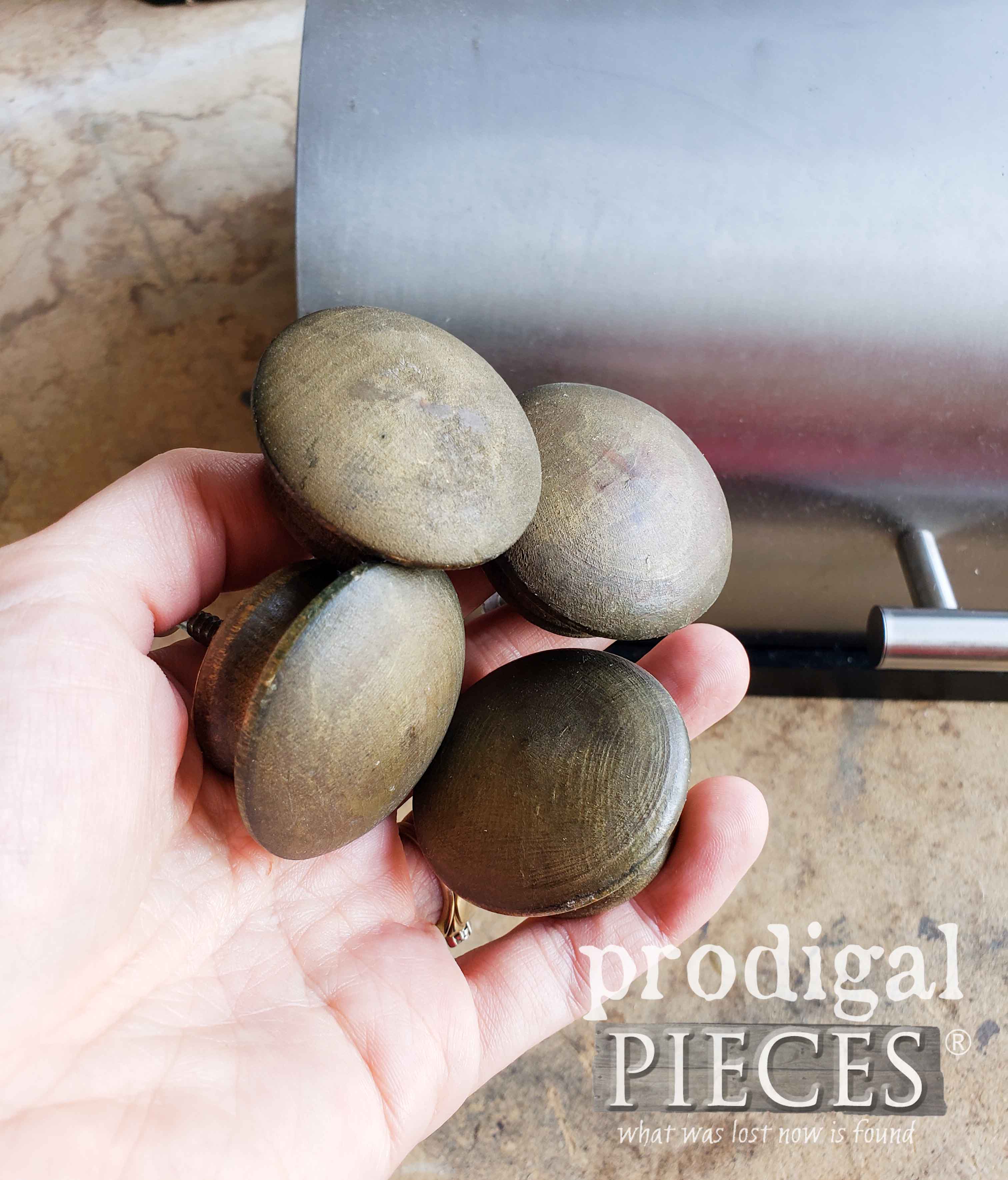 Wooden Knobs for Pretend Play Grill by Prodigal Pieces | prodigalpieces.com