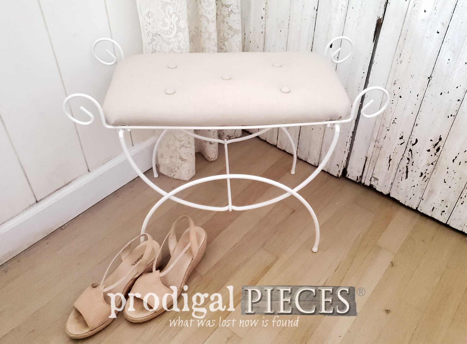 Featured How to Replace a Vanity Seat (or any missing seat) by Larissa of Prodigal Pieces | prodigalpieces.com #prodigalpieces #diy #furniture #home #homedecor