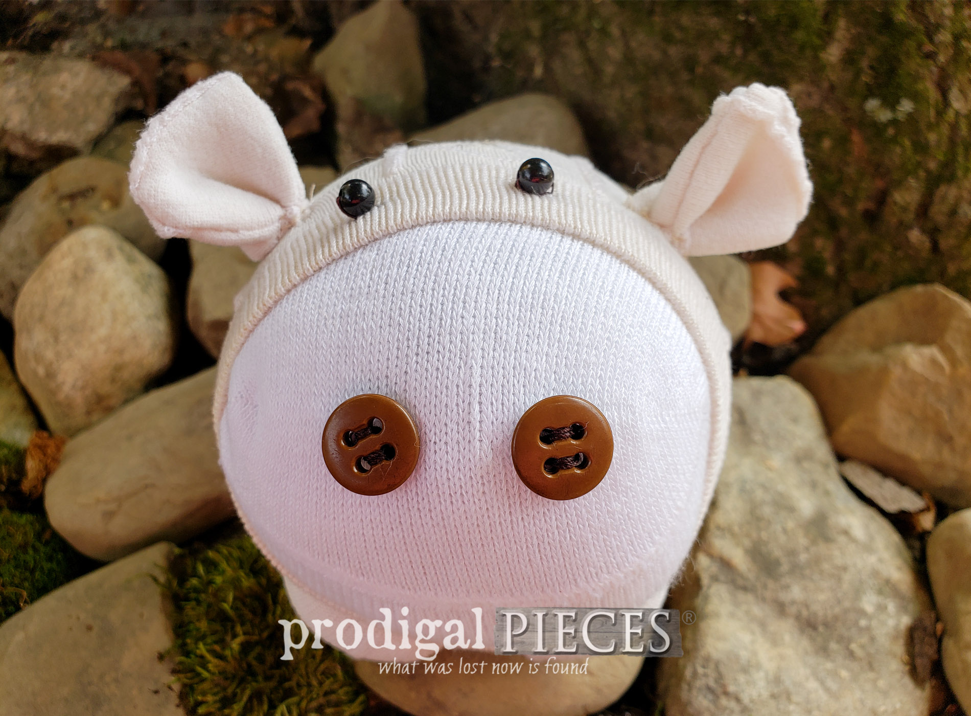 Featured Upcycled Sock Dolls & Animals | Get creative and have sew much fun! by Larissa of Prodigal Pieces | prodigalpieces.com #prodigalpieces #toys #kids #dolls #giftidea #handmade #upcycled
