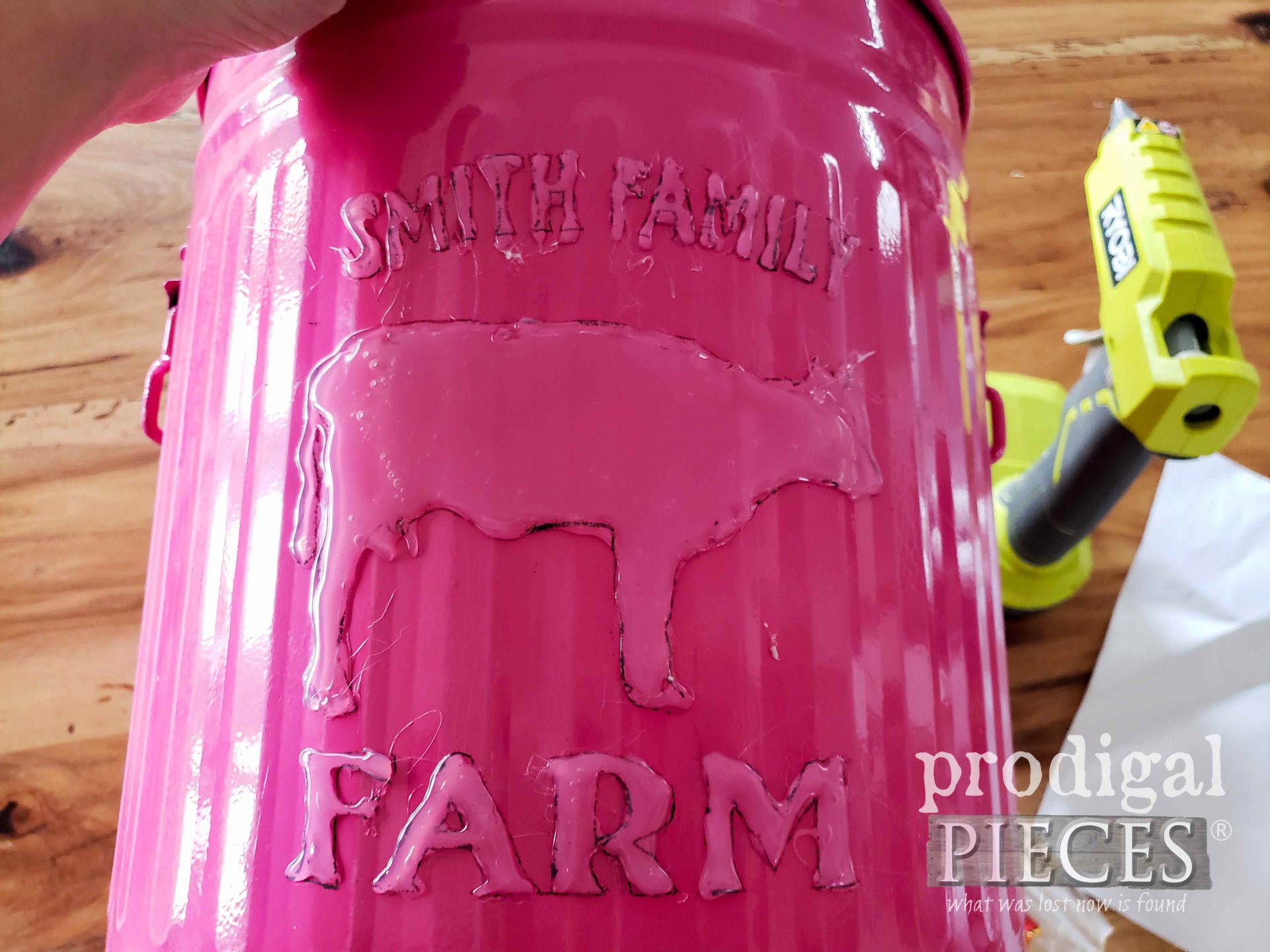 How to Emboss a Farmhouse Trash Can Before Trimming | prodigalpieces.com