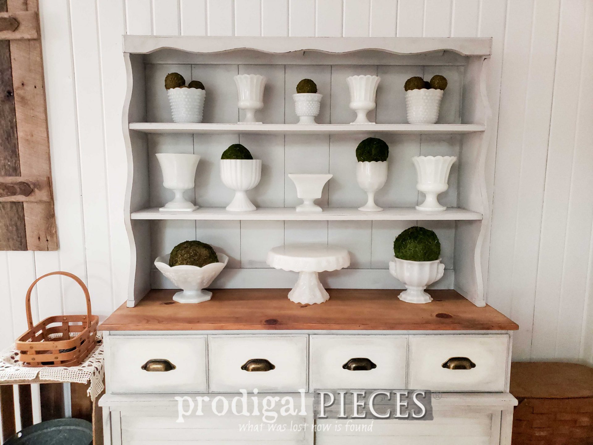 Featured Vintage Farmhouse Hutch Makeover & Revival by Larissa of Prodigal Pieces | prodigalpieces.com #prodigalpieces #home #farmhouse #furniture #diy #home