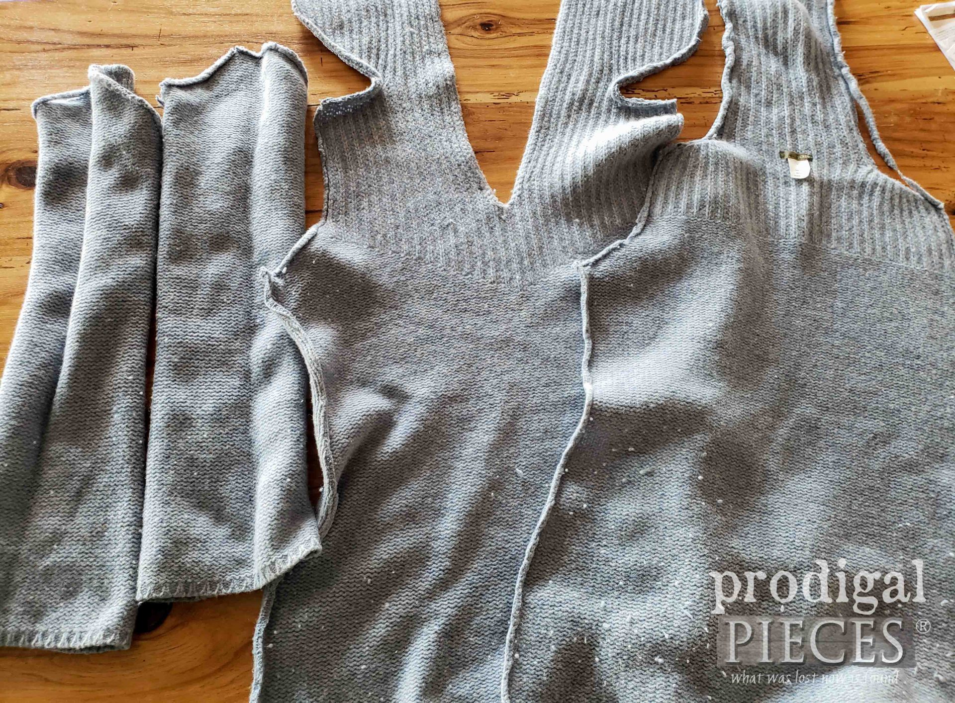 Separated Wool Sweater for Dryer Balls | prodigalpieces.com #prodigalpieces